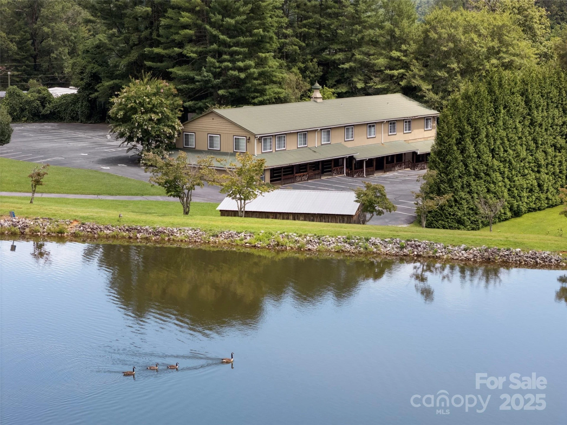 8826 Boylston Highway - Photo 46