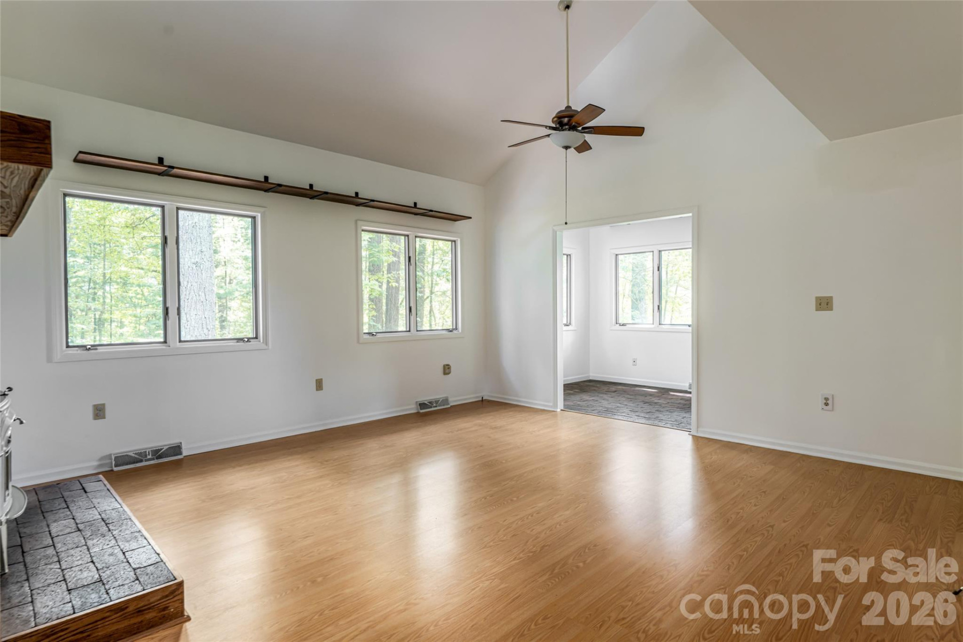 427 Shadowwood Drive - Photo 12