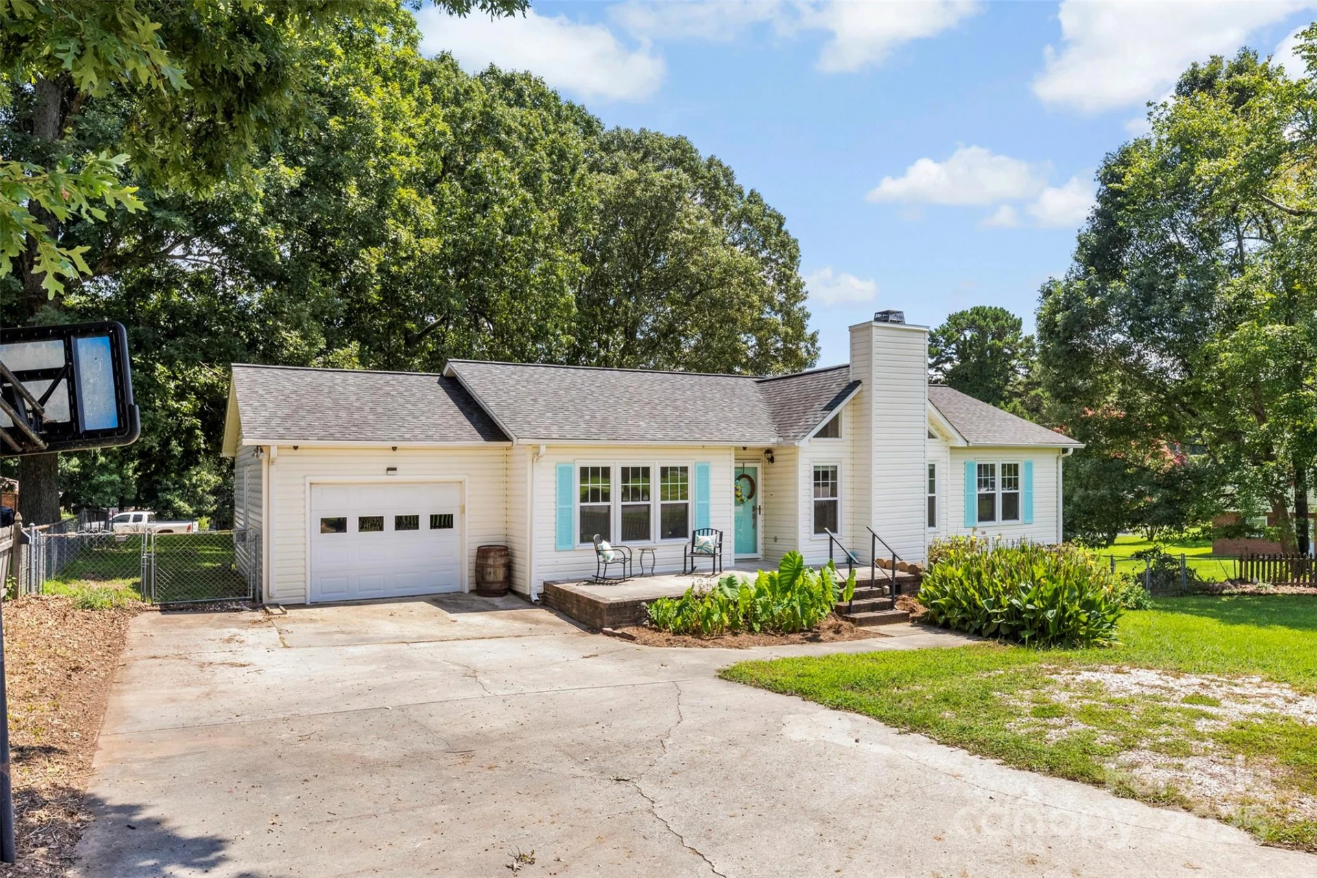 117 Enochville Avenue - Photo 3