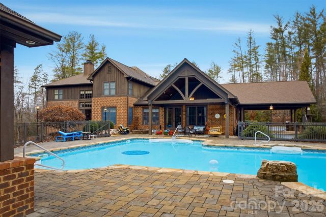 303 Constitution Drive, Morganton, NC, 28655