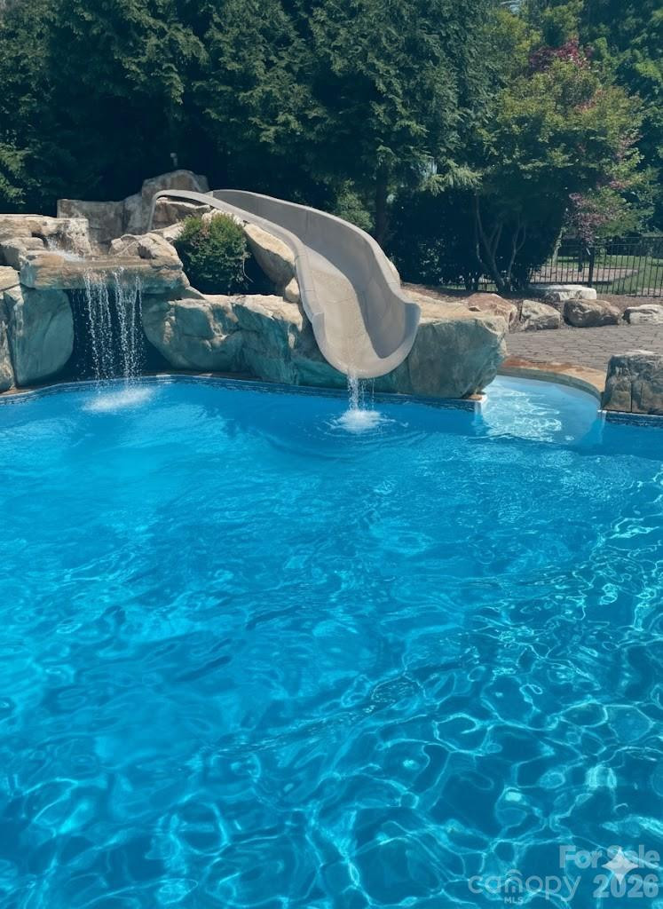 303 Constitution Drive - Photo 6