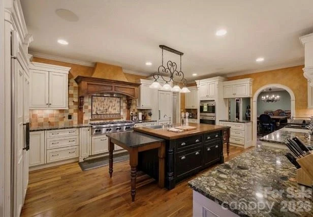 303 Constitution Drive - Photo 9