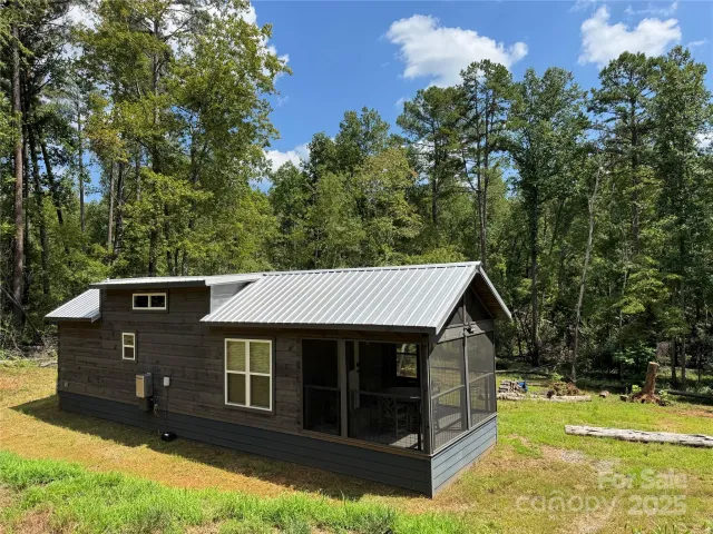 231 Wandering Bear Way