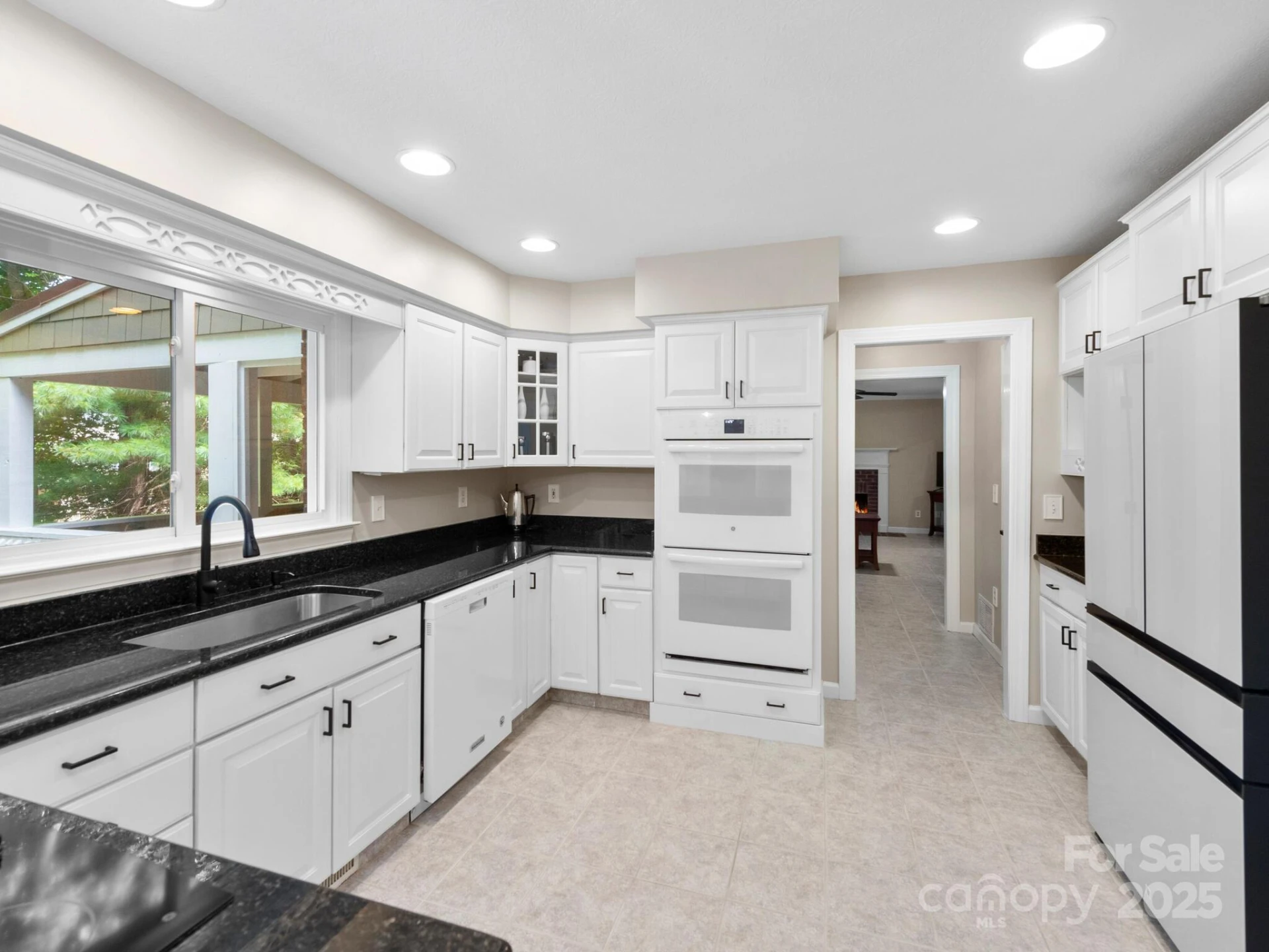 4 Quail Hollow Drive - Photo 11