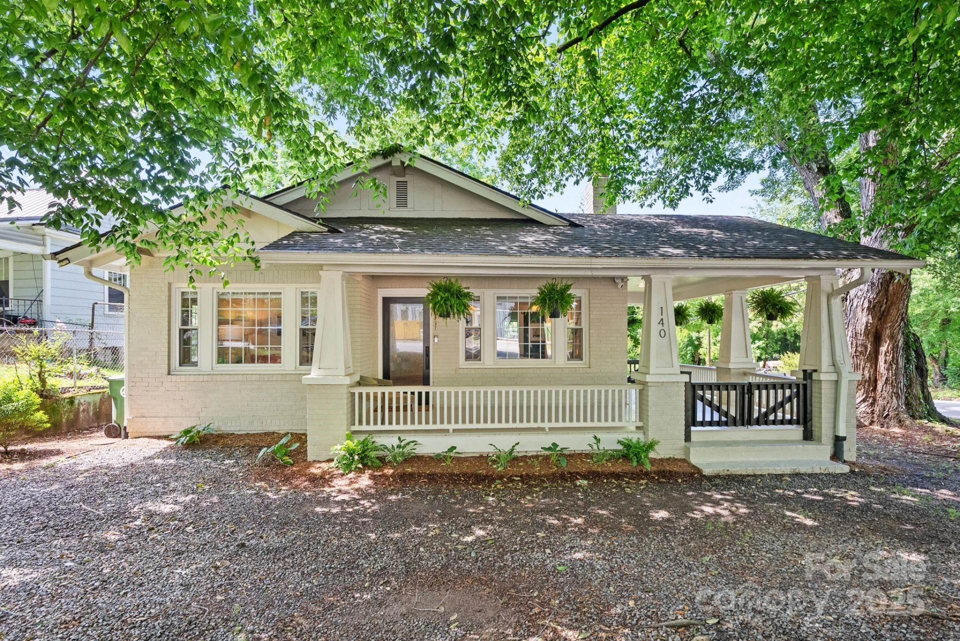 140 Pennsylvania Avenue - Photo 2