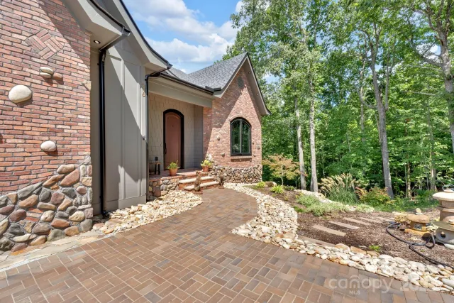 36 Northland Court