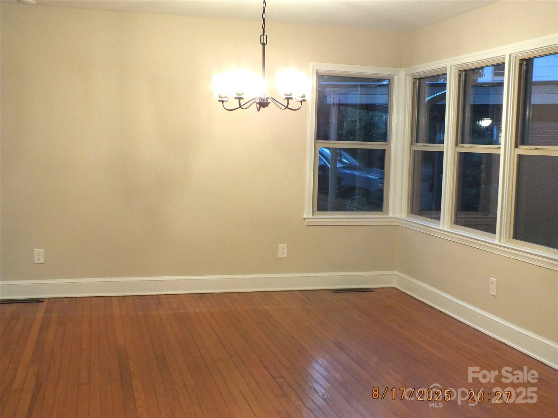 414 Springs Street - Photo 2
