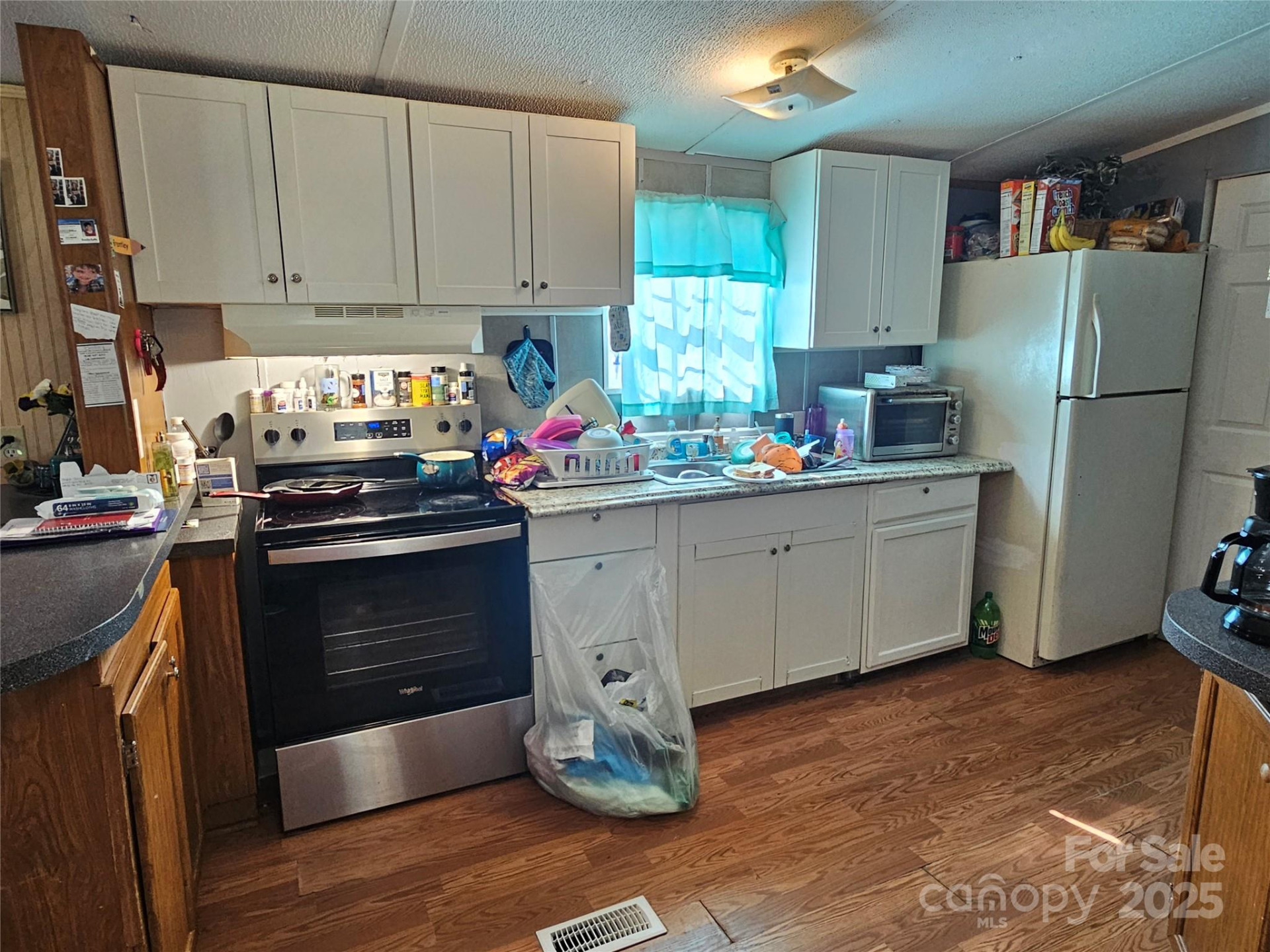 5929 Mourglea Avenue - Photo 31