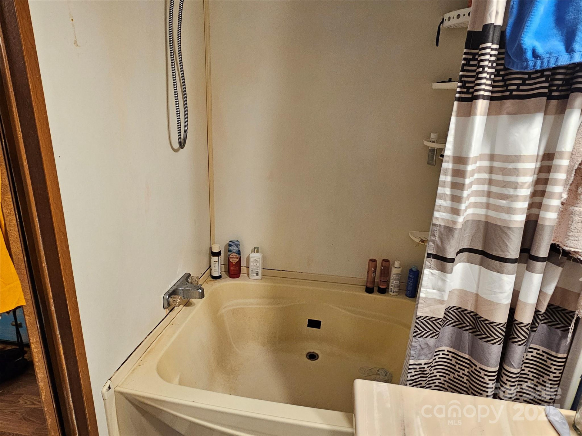 5929 Mourglea Avenue - Photo 46