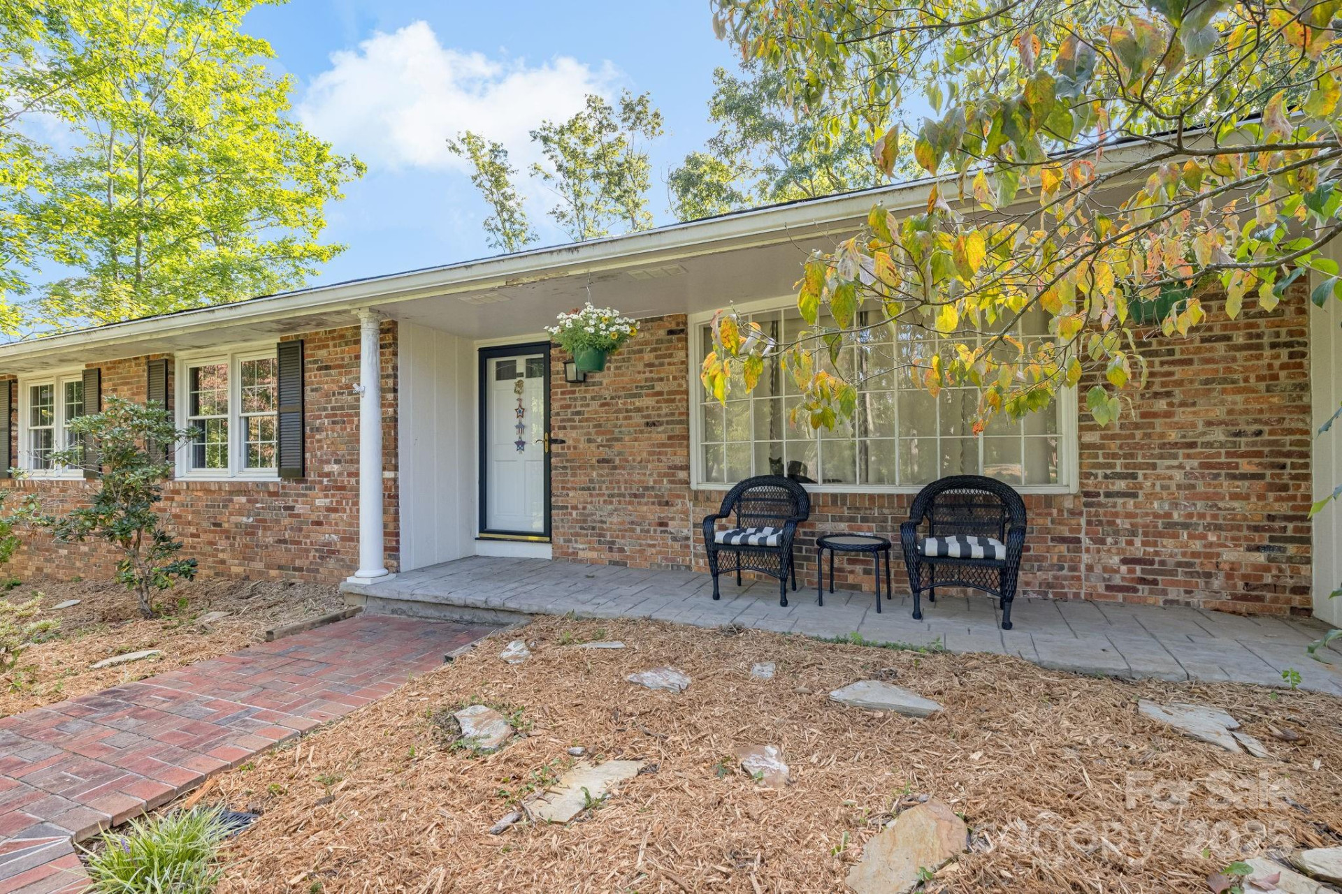 1 Glen Cove Road - Photo 2