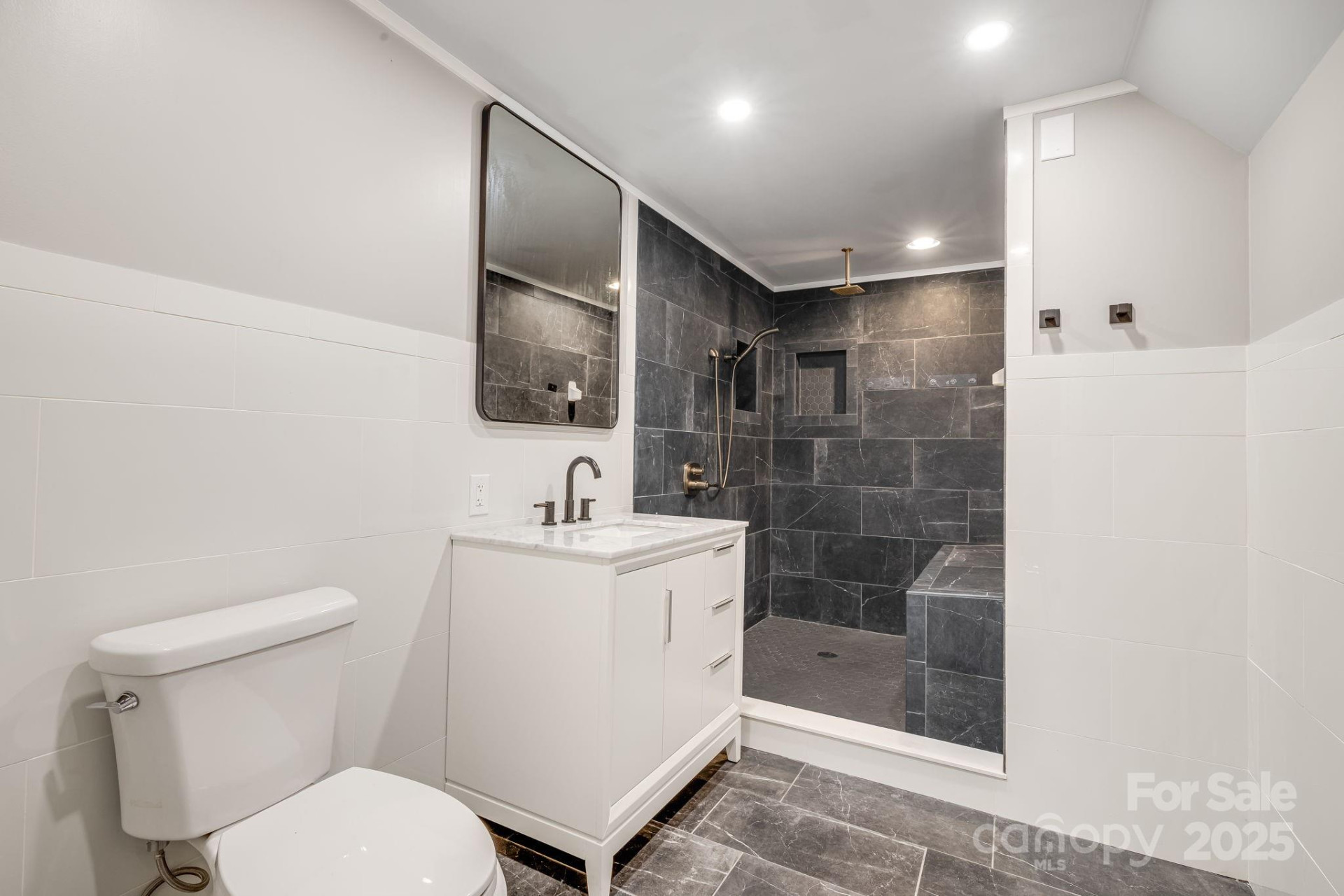 1 Glen Cove Road - Photo 32