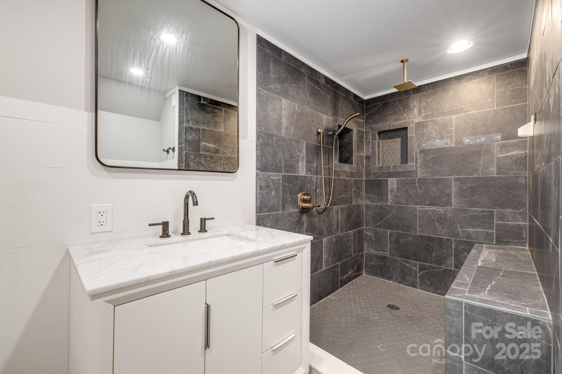 1 Glen Cove Road - Photo 33