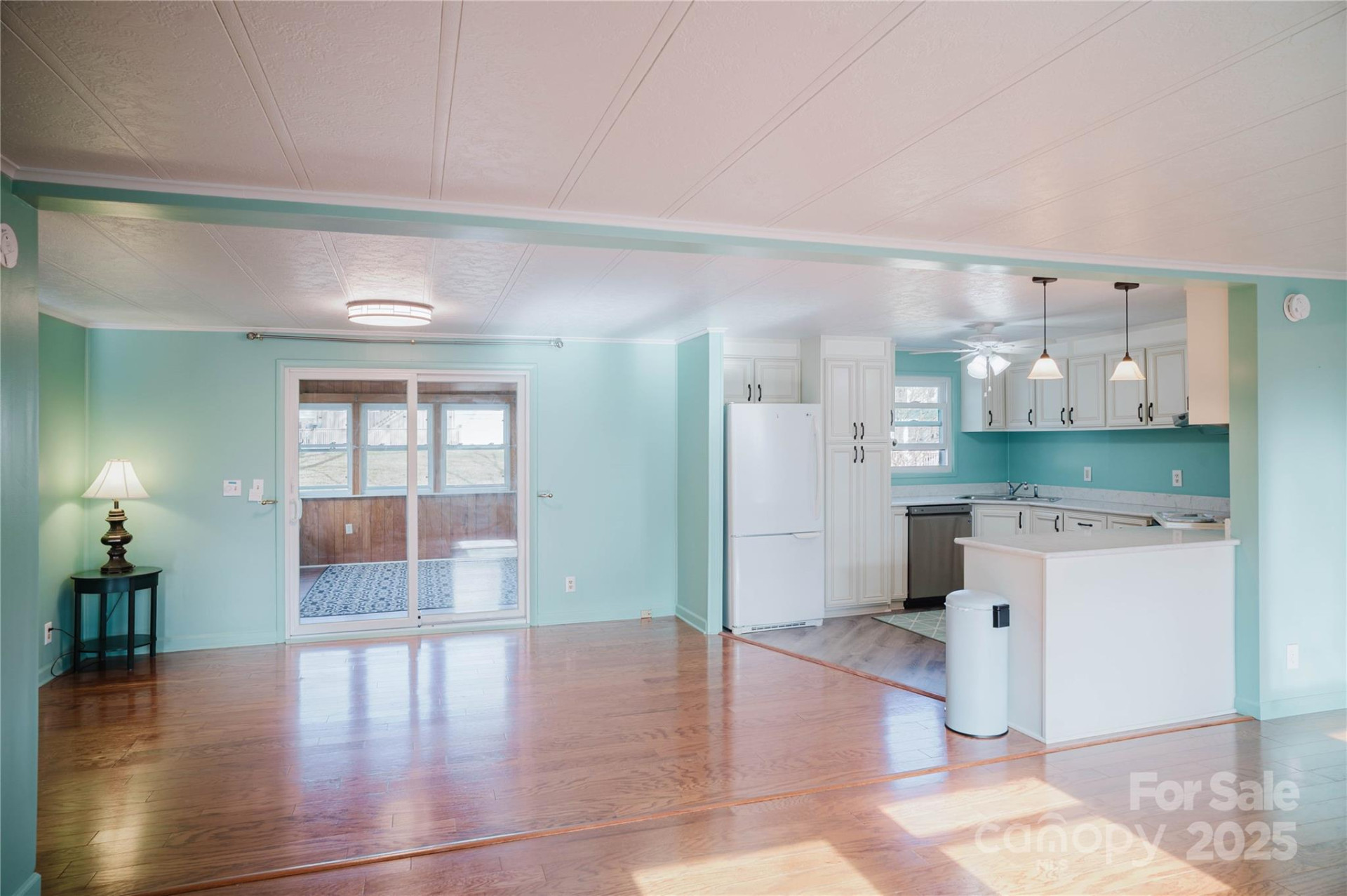 402 Deerfield Court - Photo 12