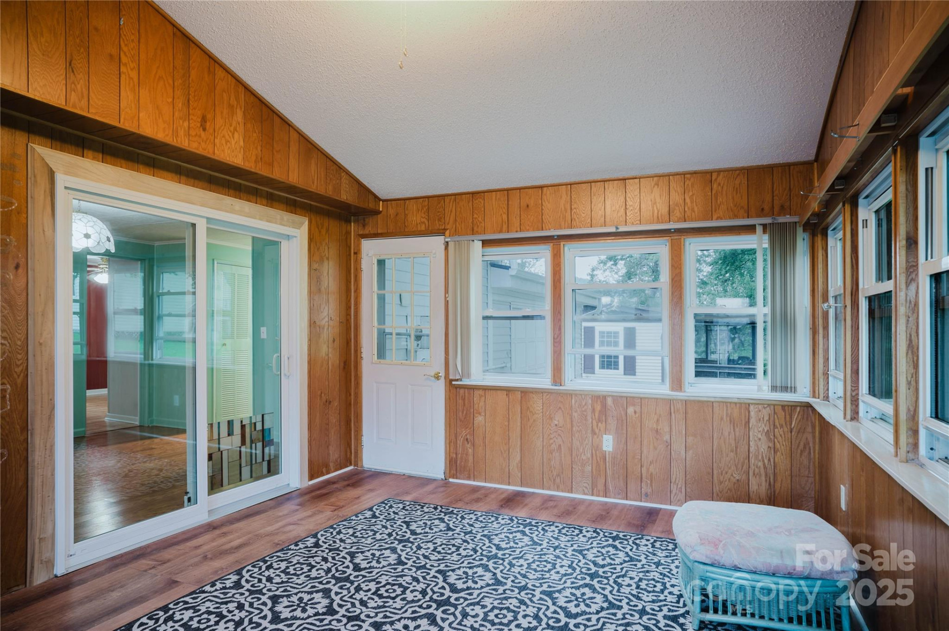 402 Deerfield Court - Photo 30