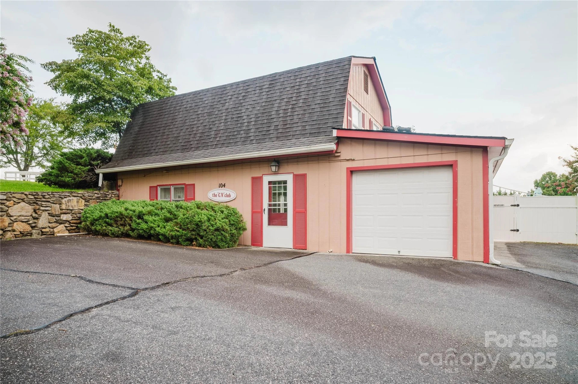 402 Deerfield Court - Photo 32