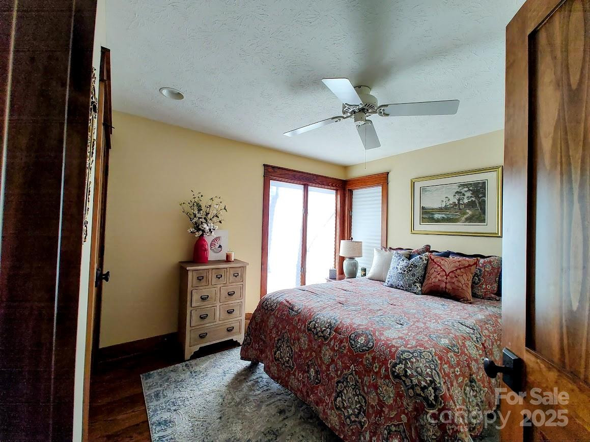 545 Summit Road - Photo 11