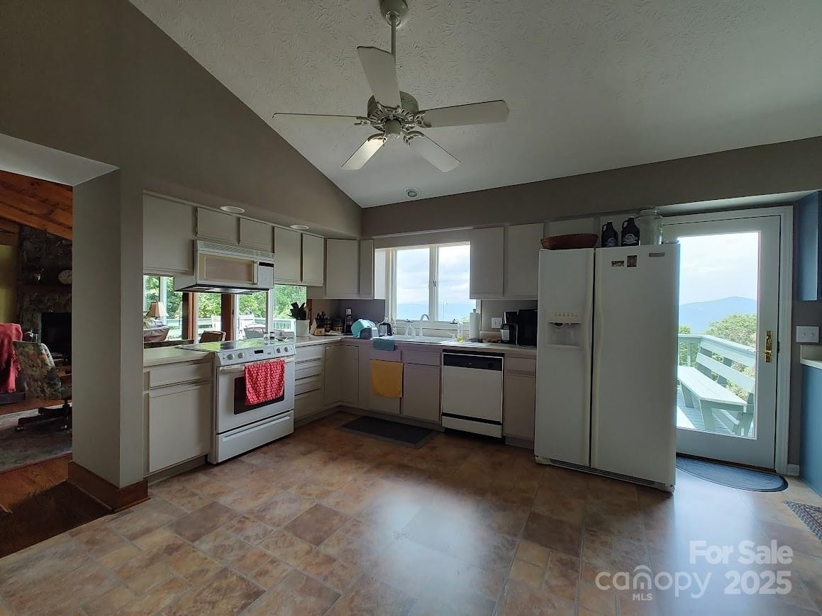 545 Summit Road - Photo 6