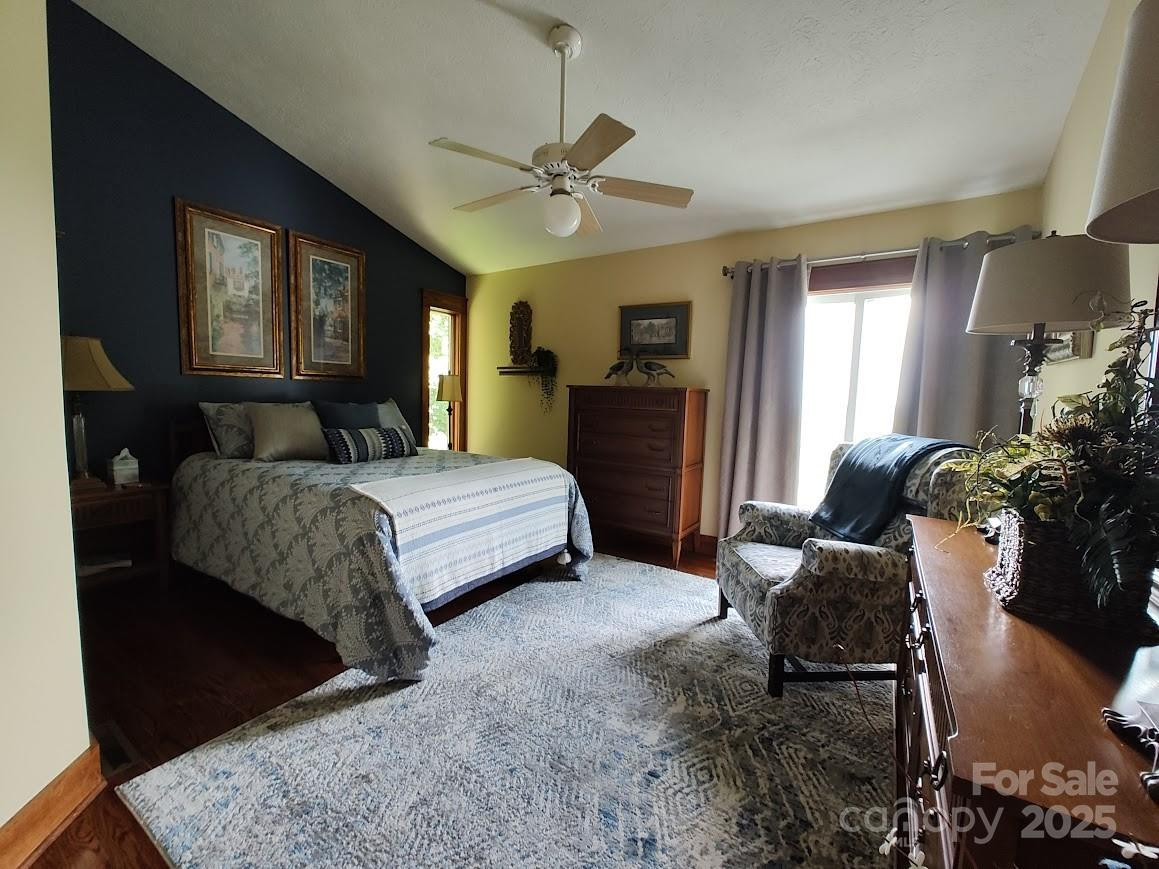 545 Summit Road - Photo 9