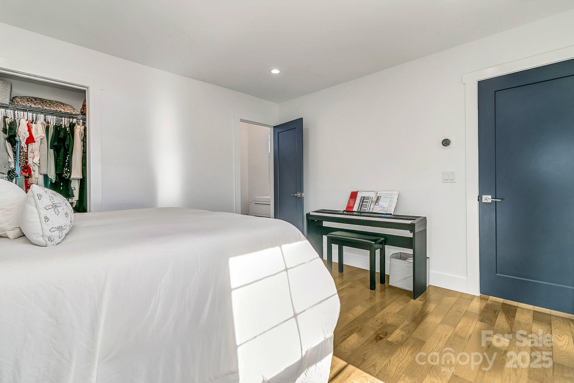 215 Oakview Road - Photo 34