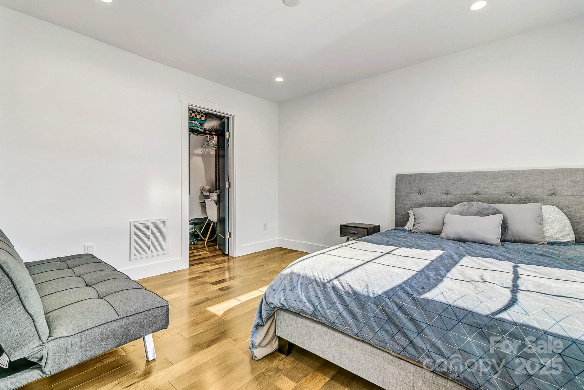 215 Oakview Road - Photo 36