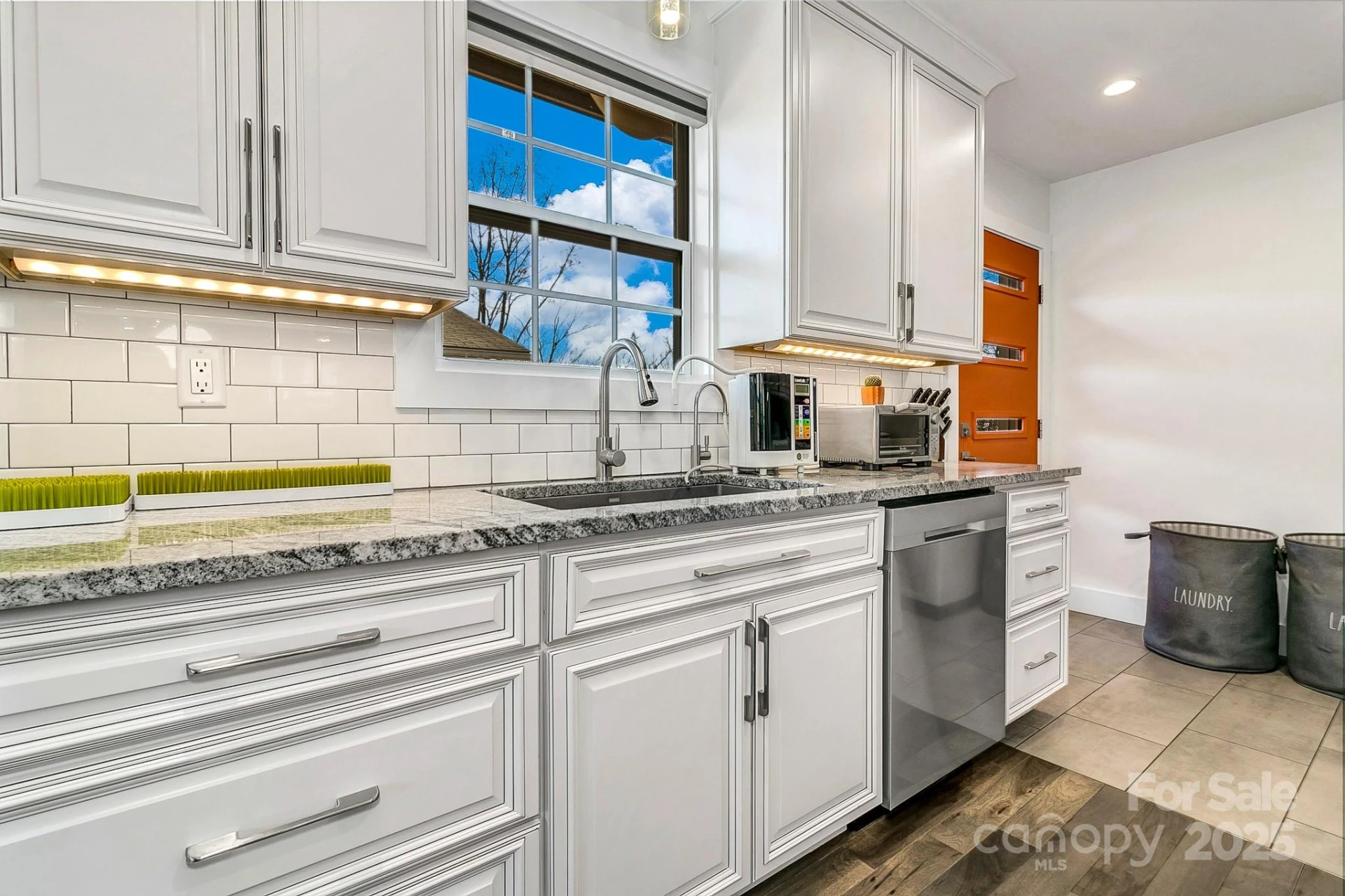 215 Oakview Road - Photo 9