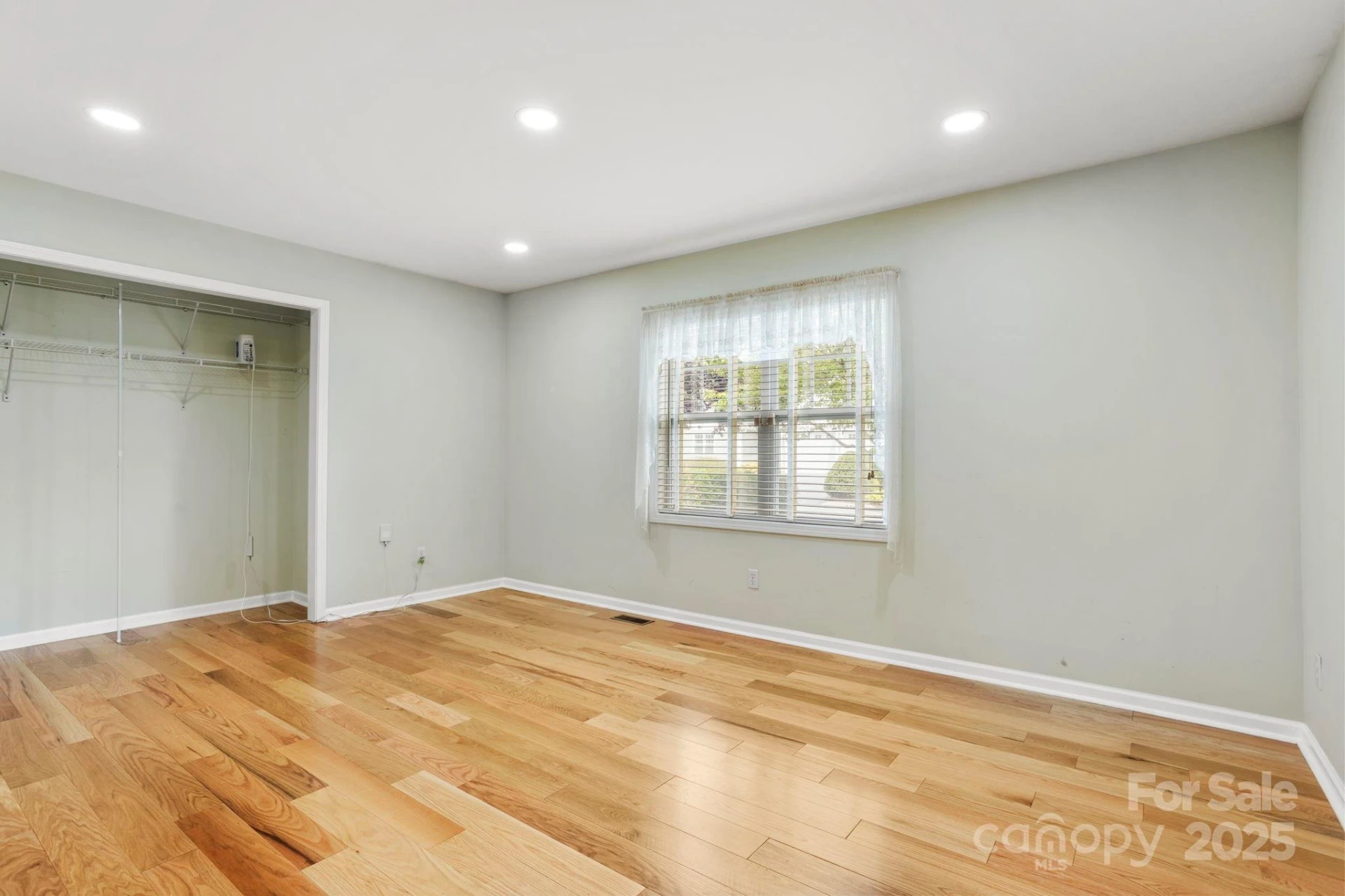 315 Charlestown Drive - Photo 16