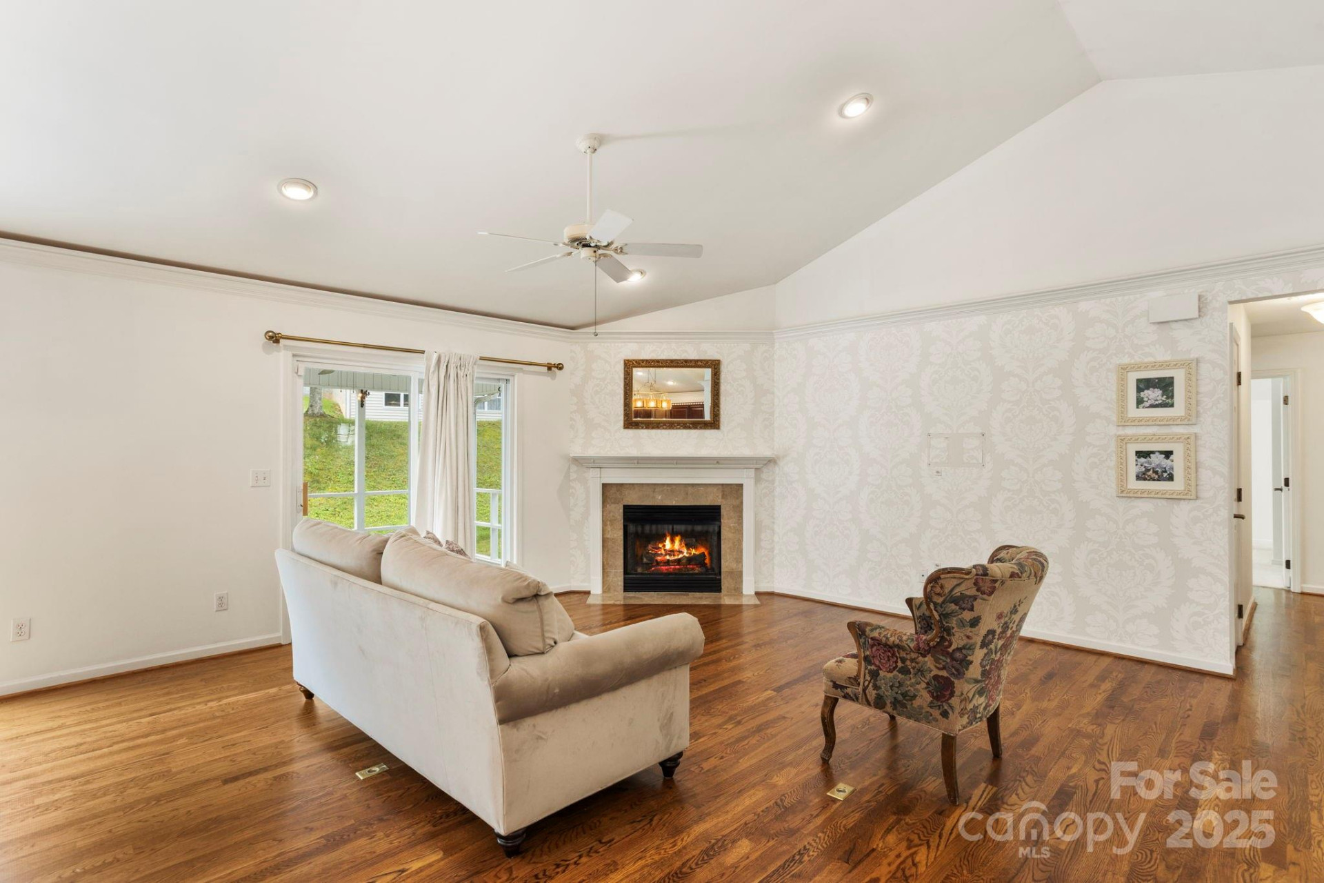 315 Charlestown Drive - Photo 7