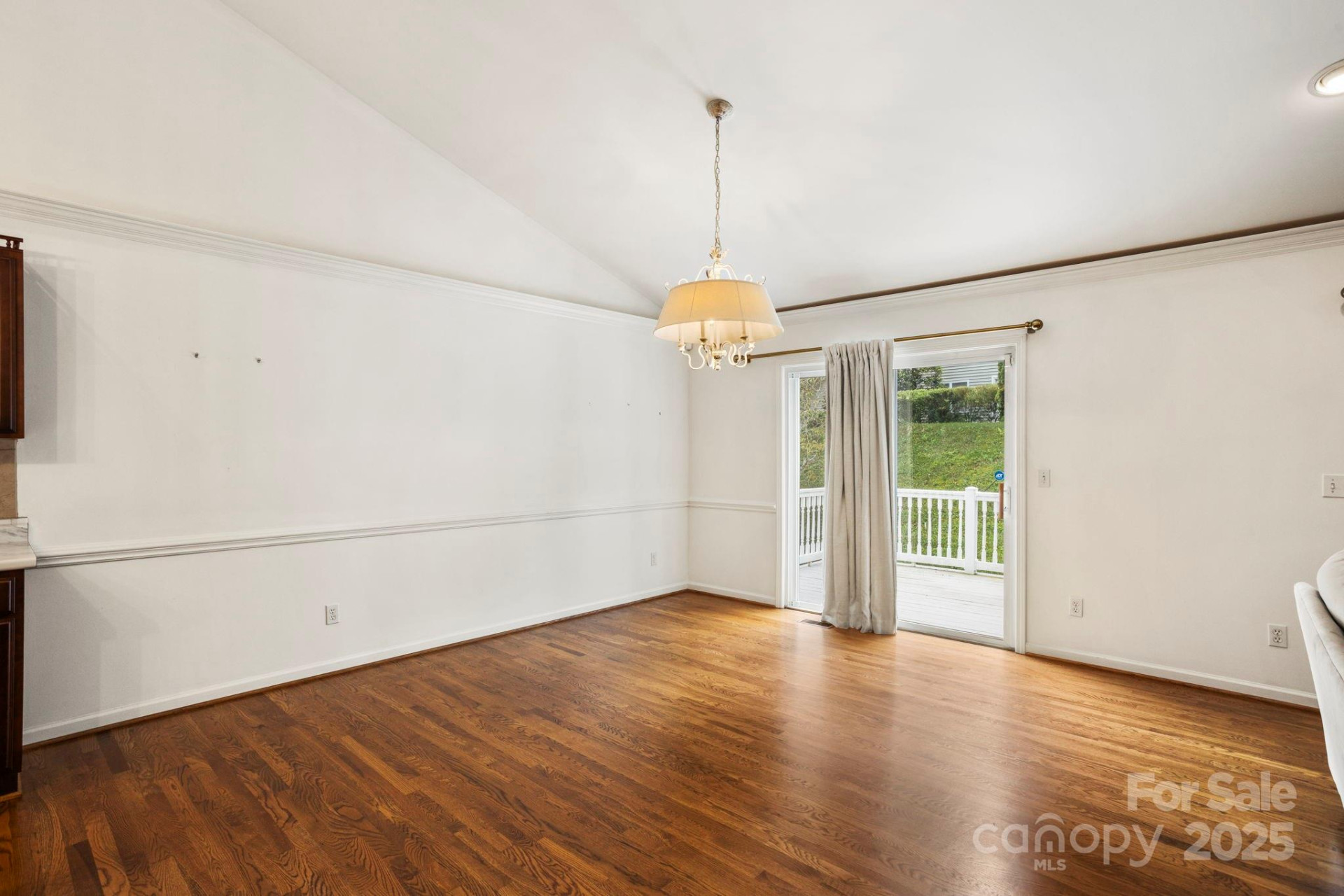 315 Charlestown Drive - Photo 8