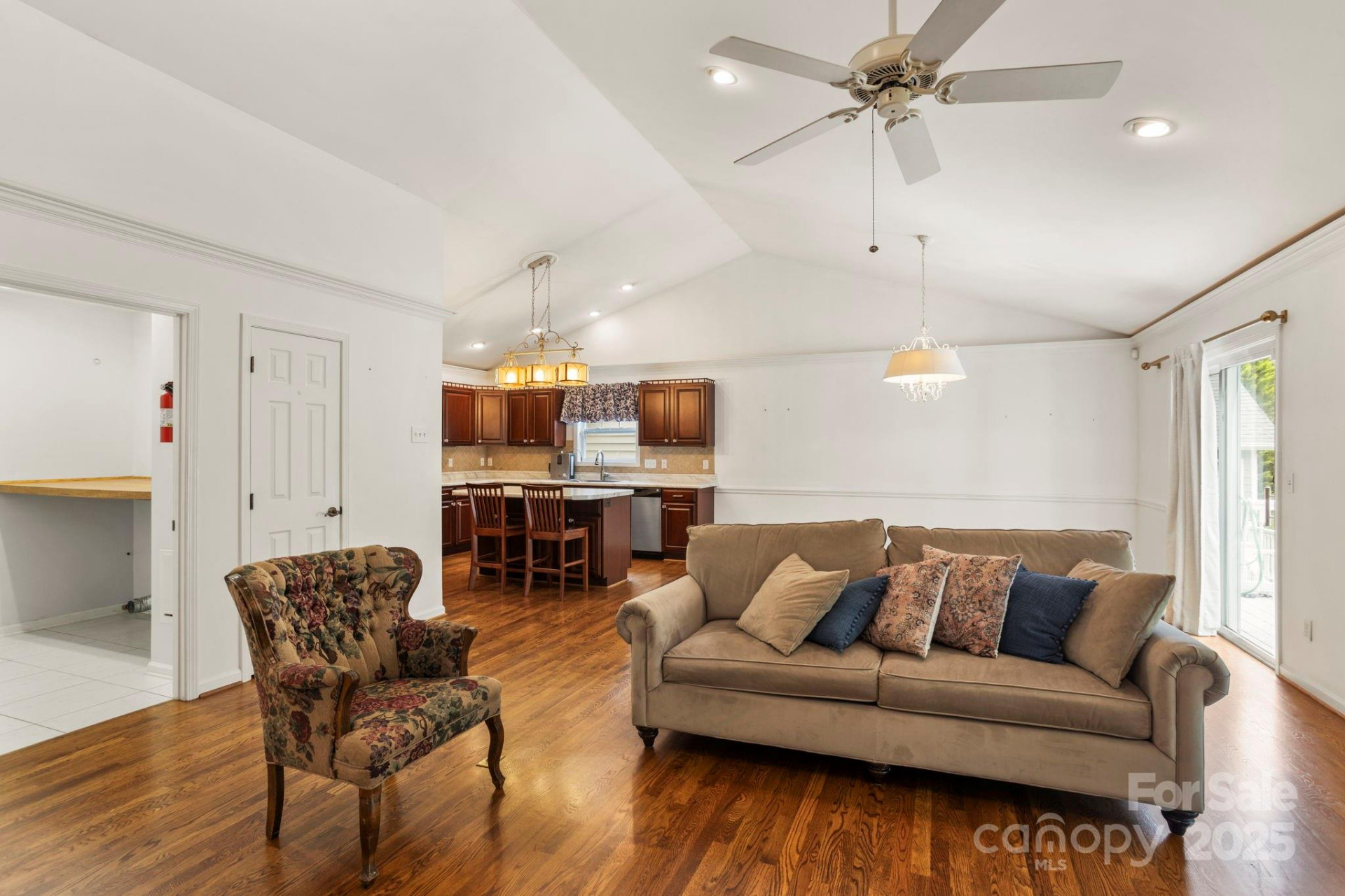 315 Charlestown Drive - Photo 10