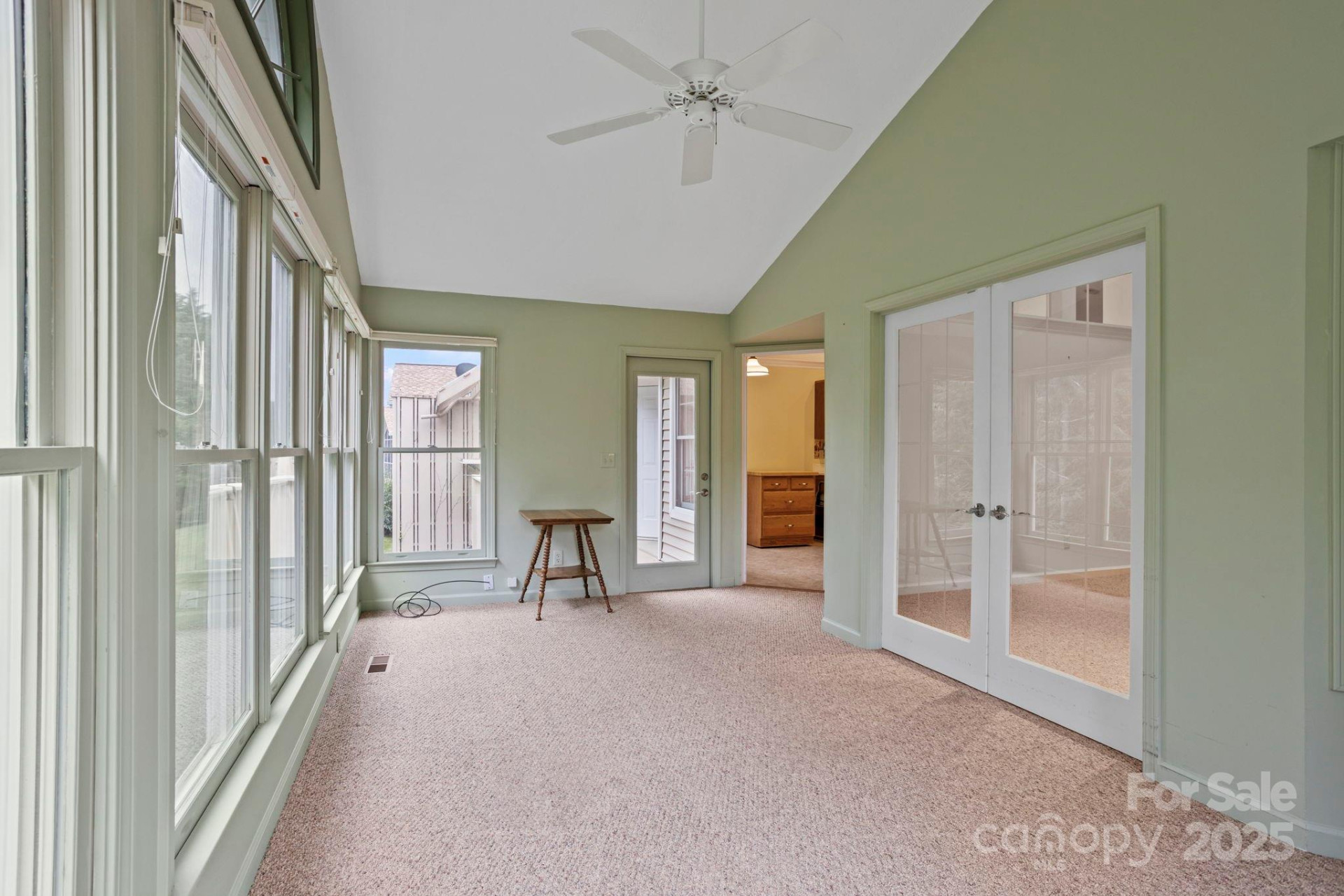 1007 Saddlebrook Drive - Photo 11