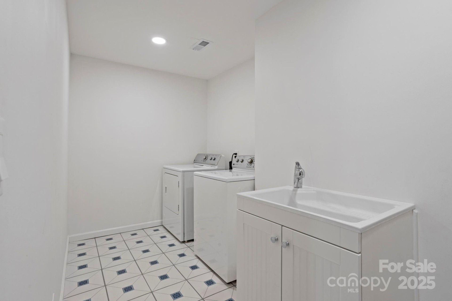 1007 Saddlebrook Drive - Photo 24