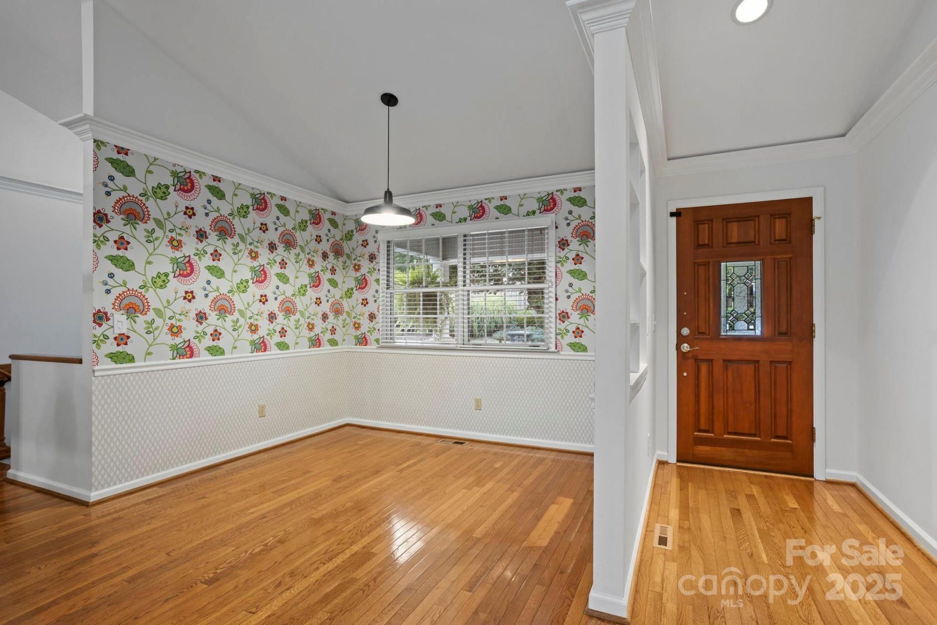 1007 Saddlebrook Drive - Photo 5