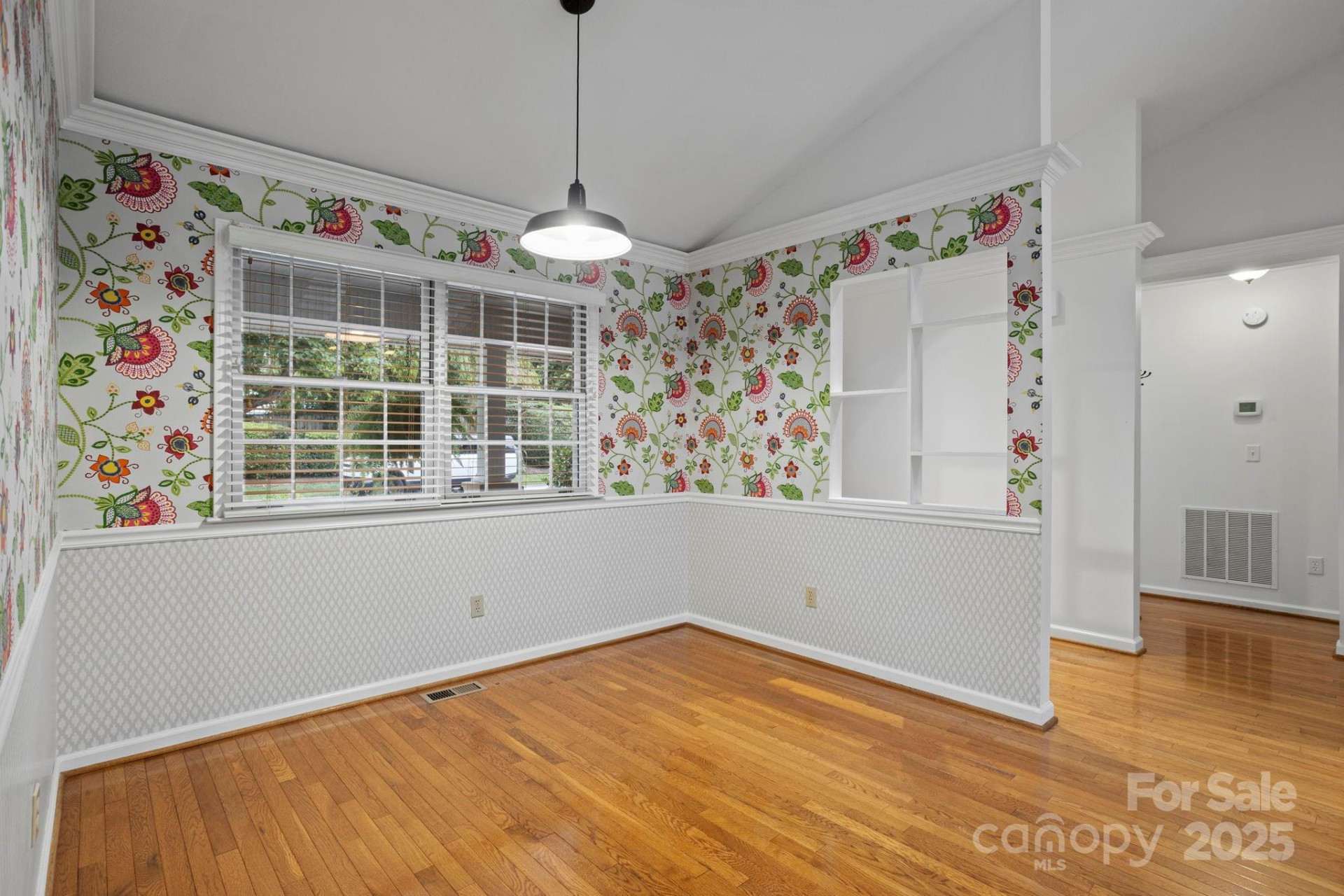 1007 Saddlebrook Drive - Photo 6