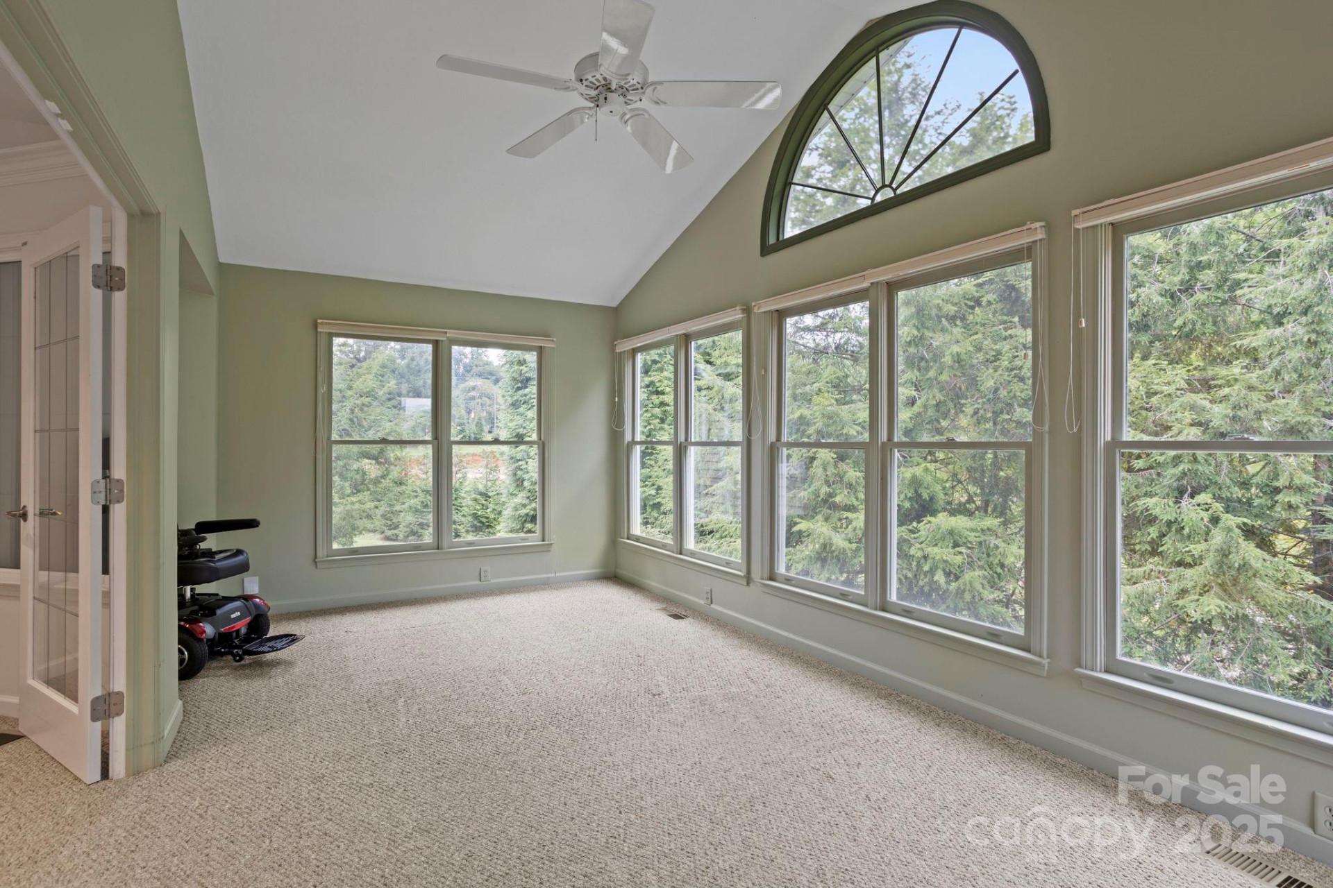 1007 Saddlebrook Drive - Photo 10