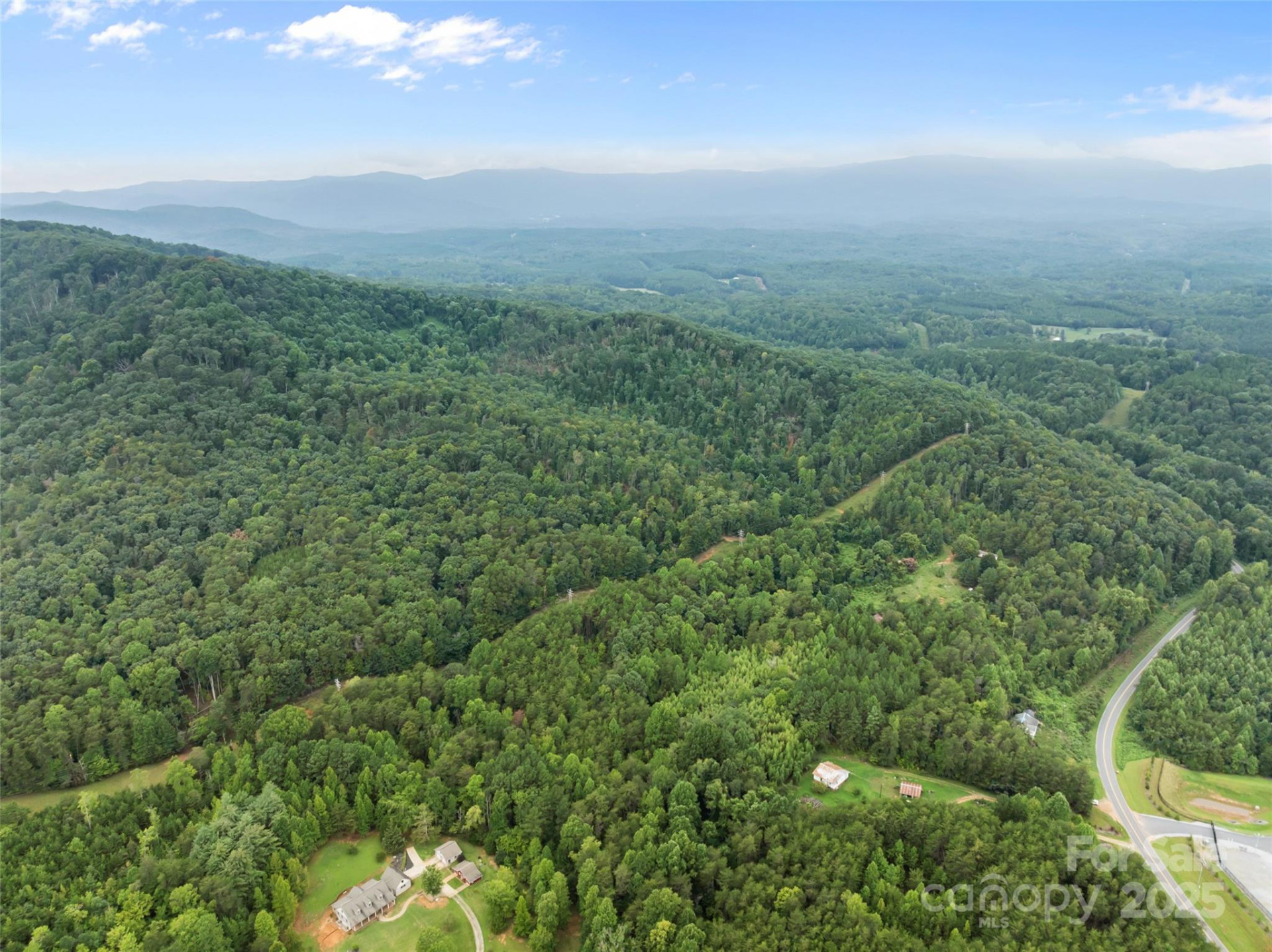 823 Silver Creek Road - Photo 4