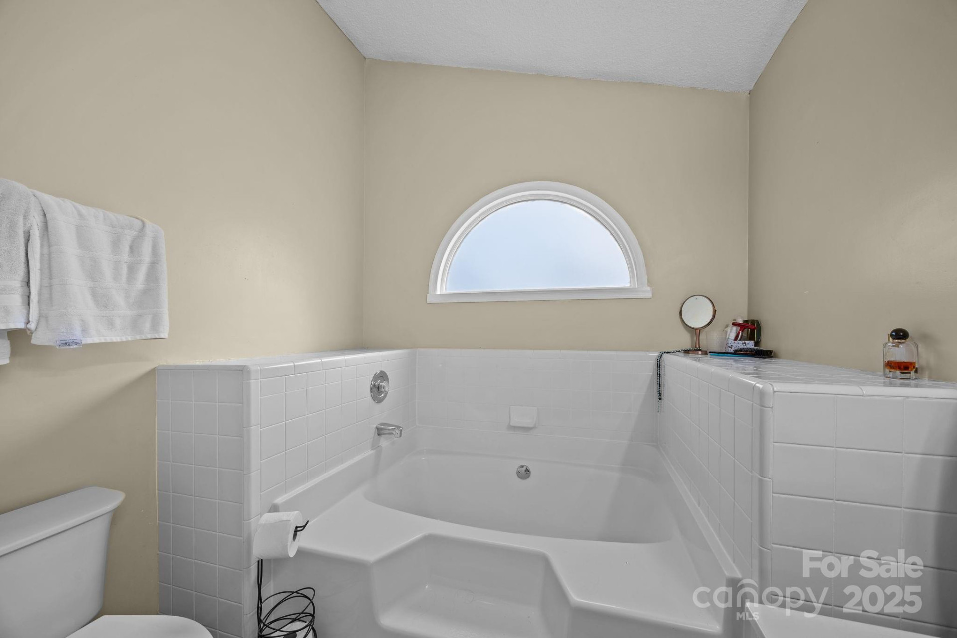 705 Woodhill Drive - Photo 7