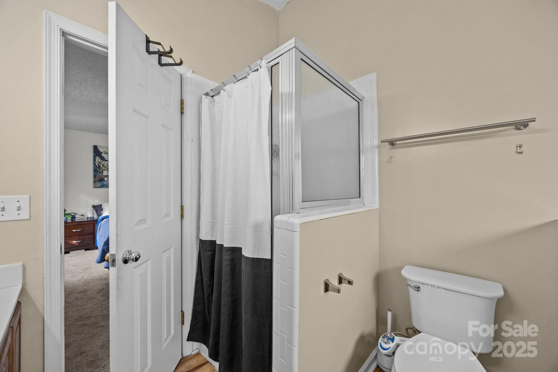 705 Woodhill Drive - Photo 9
