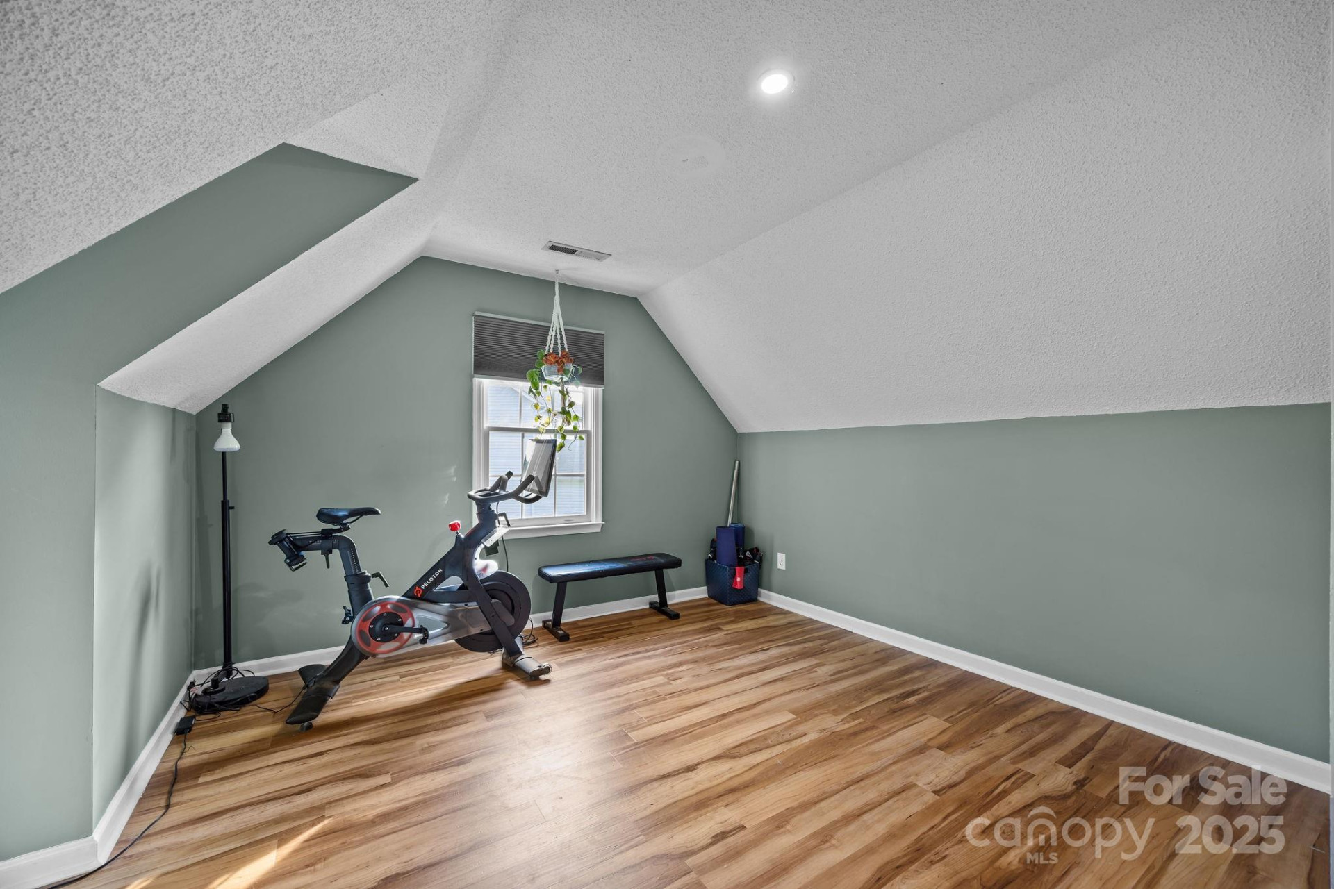 705 Woodhill Drive - Photo 10