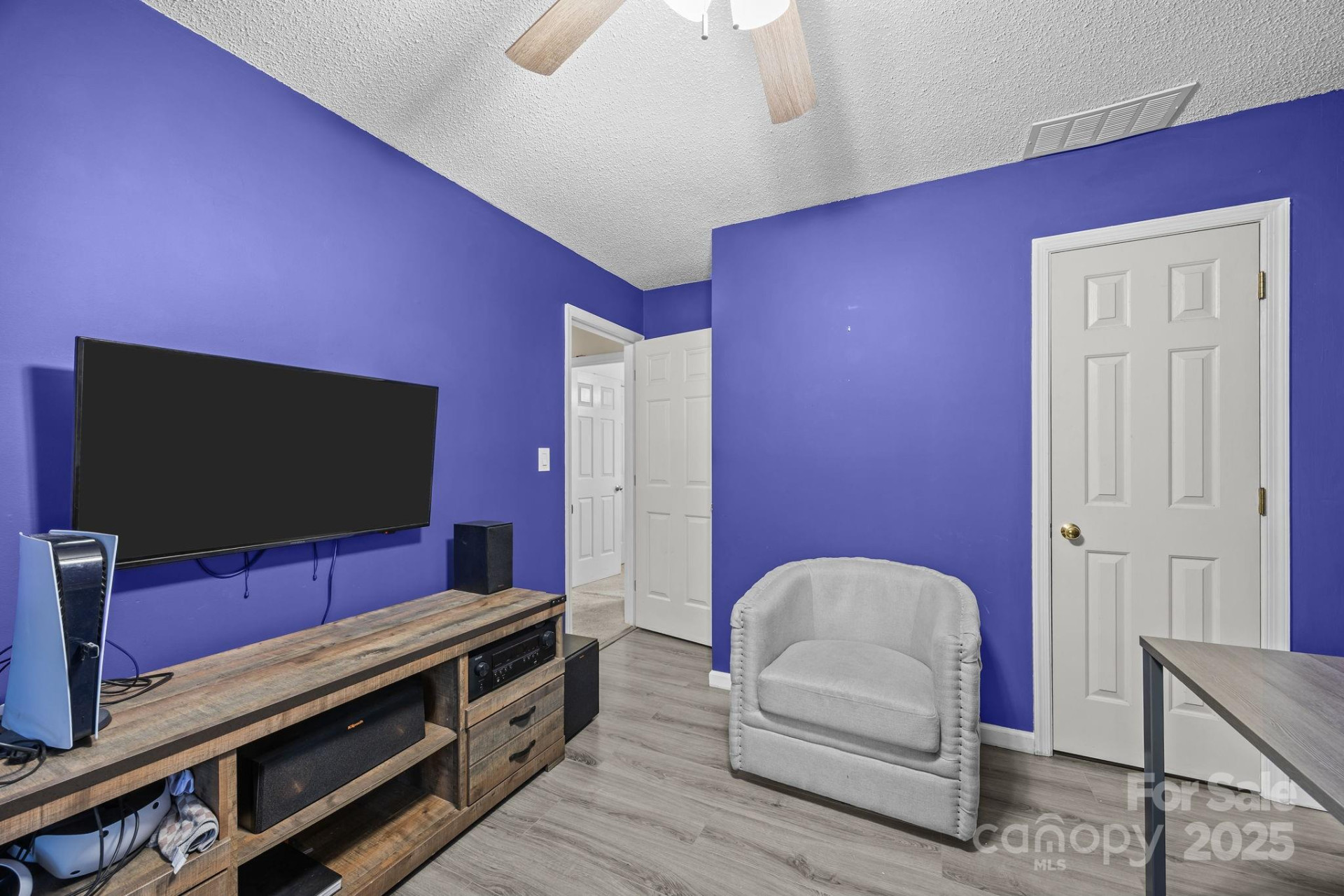 705 Woodhill Drive - Photo 18