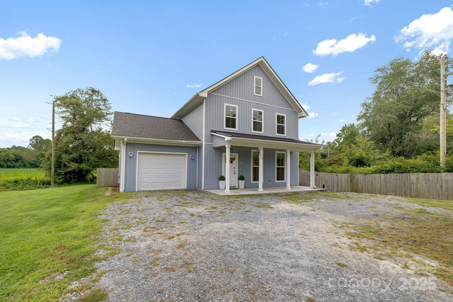 523 Shepherd Street - Photo 2