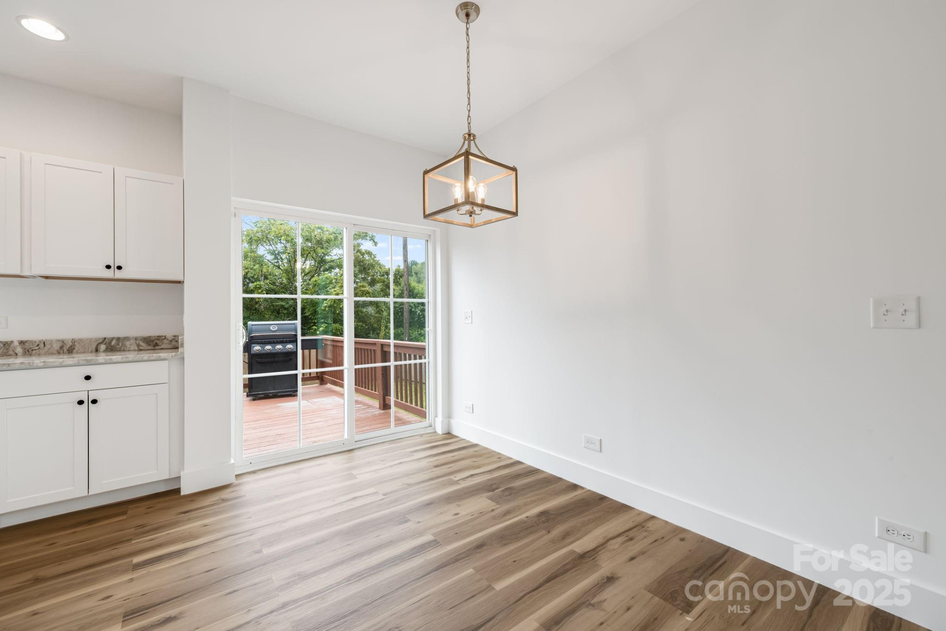 523 Shepherd Street - Photo 12