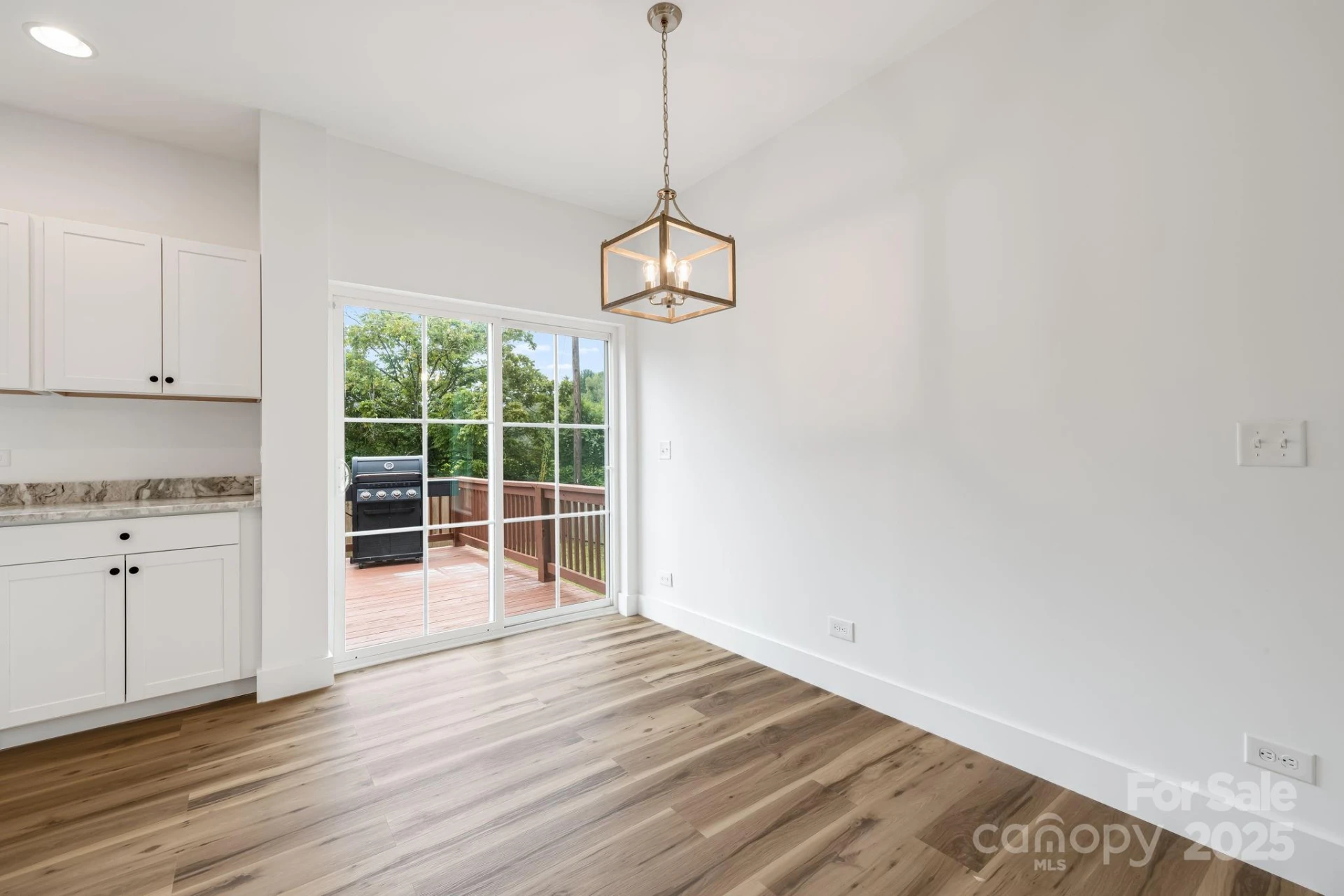 523 Shepherd Street - Photo 12