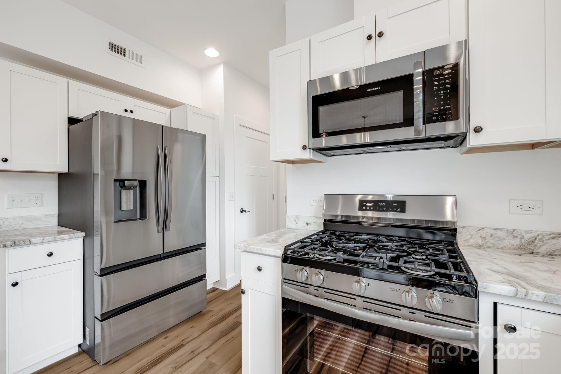 523 Shepherd Street - Photo 18