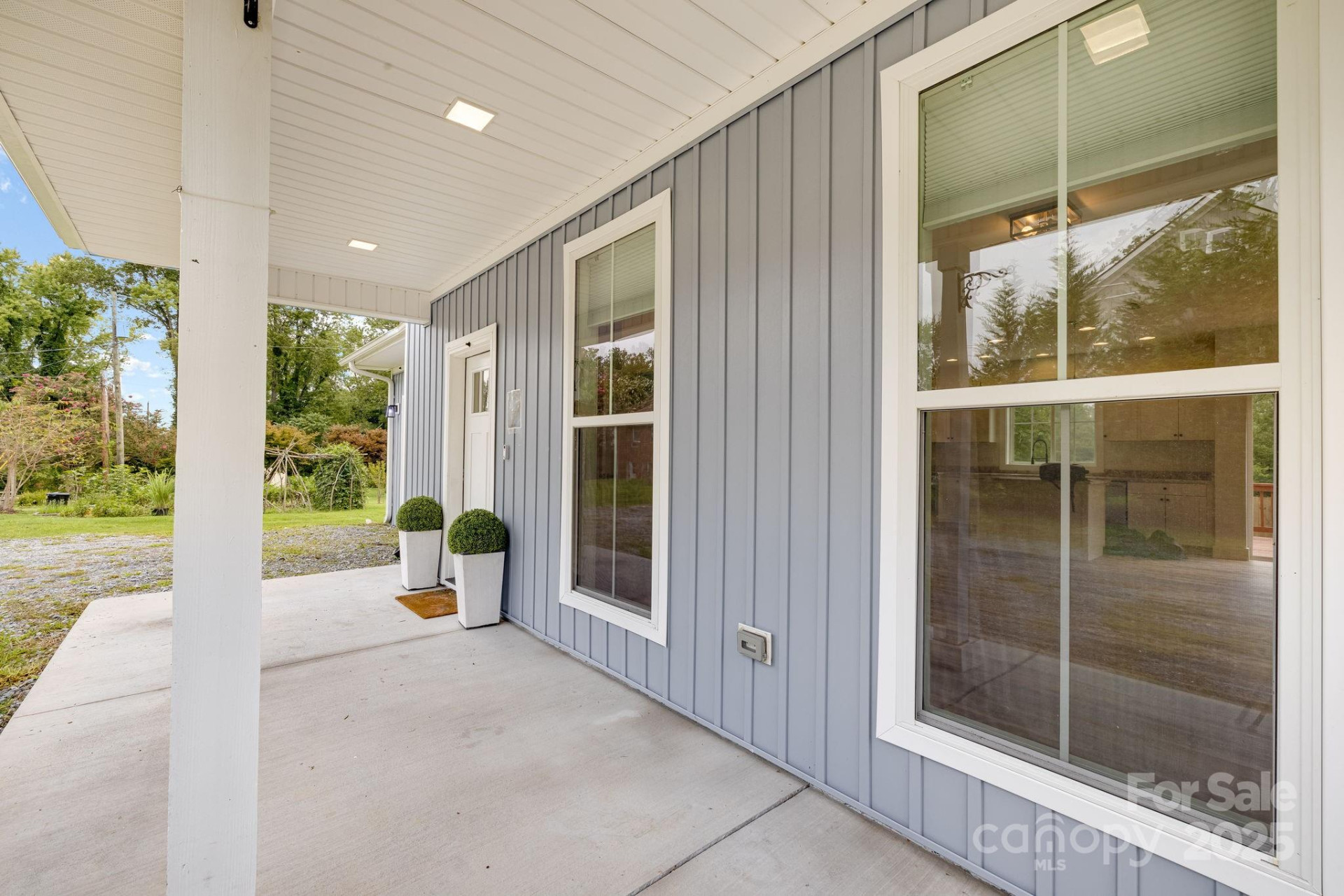 523 Shepherd Street - Photo 4
