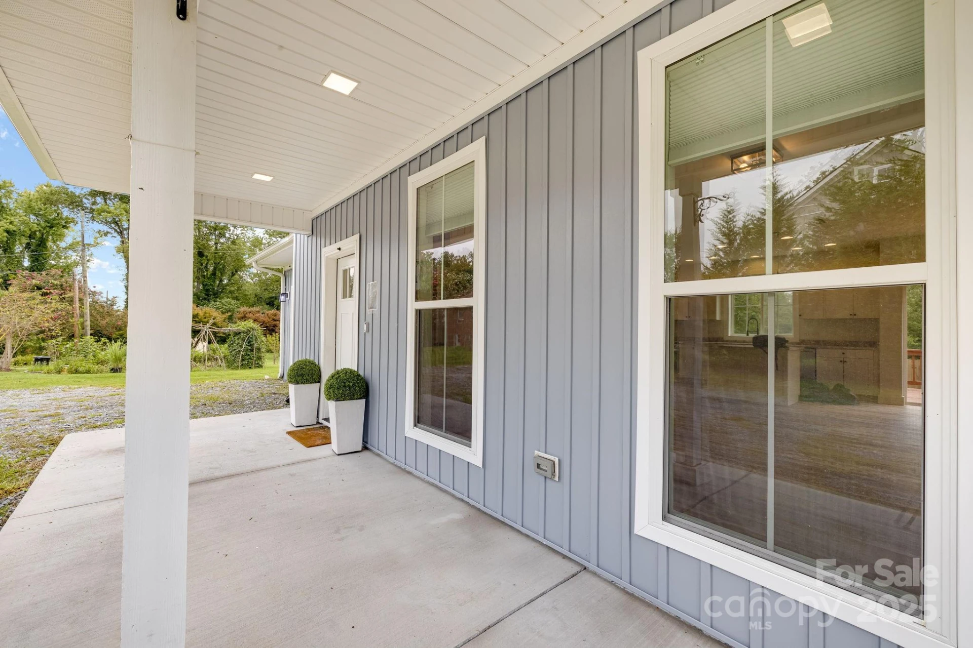 523 Shepherd Street - Photo 4