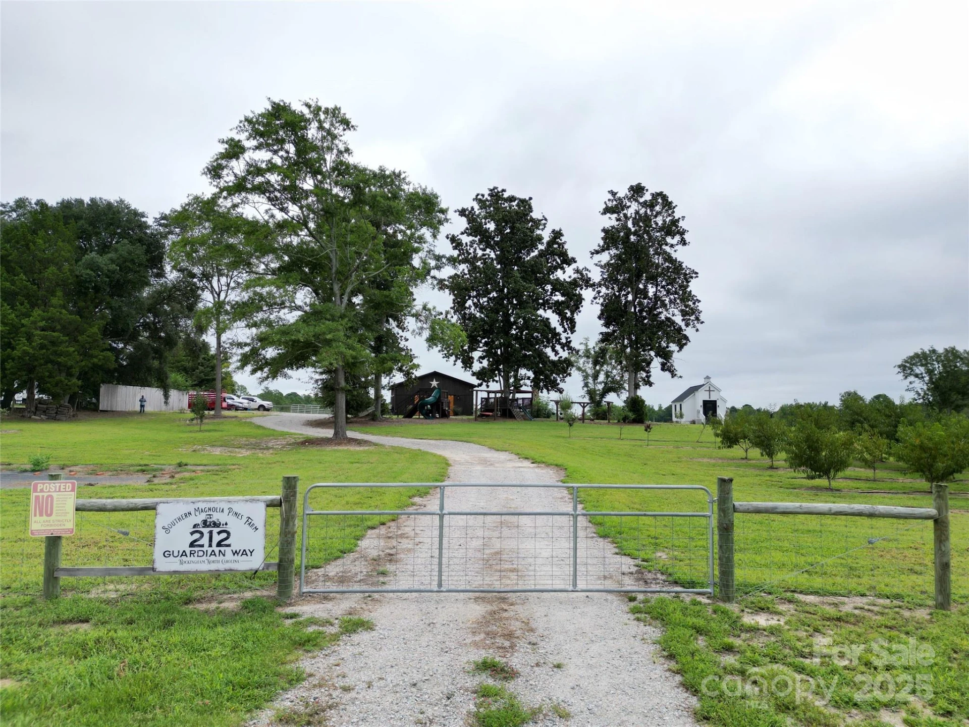 212 Guardian Way - Photo 4
