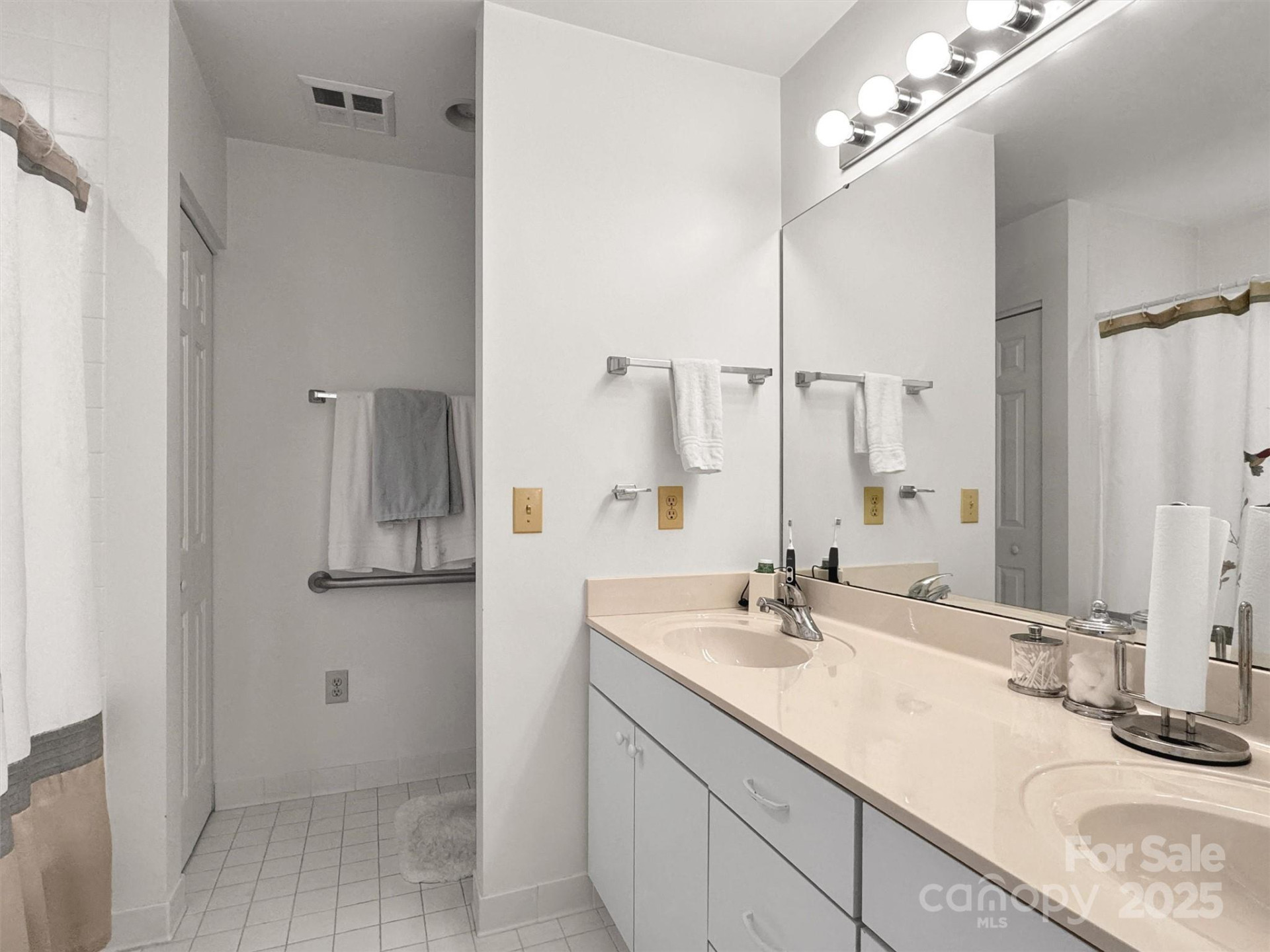 1465 Lakeshore Drive #B-2 - Photo 16