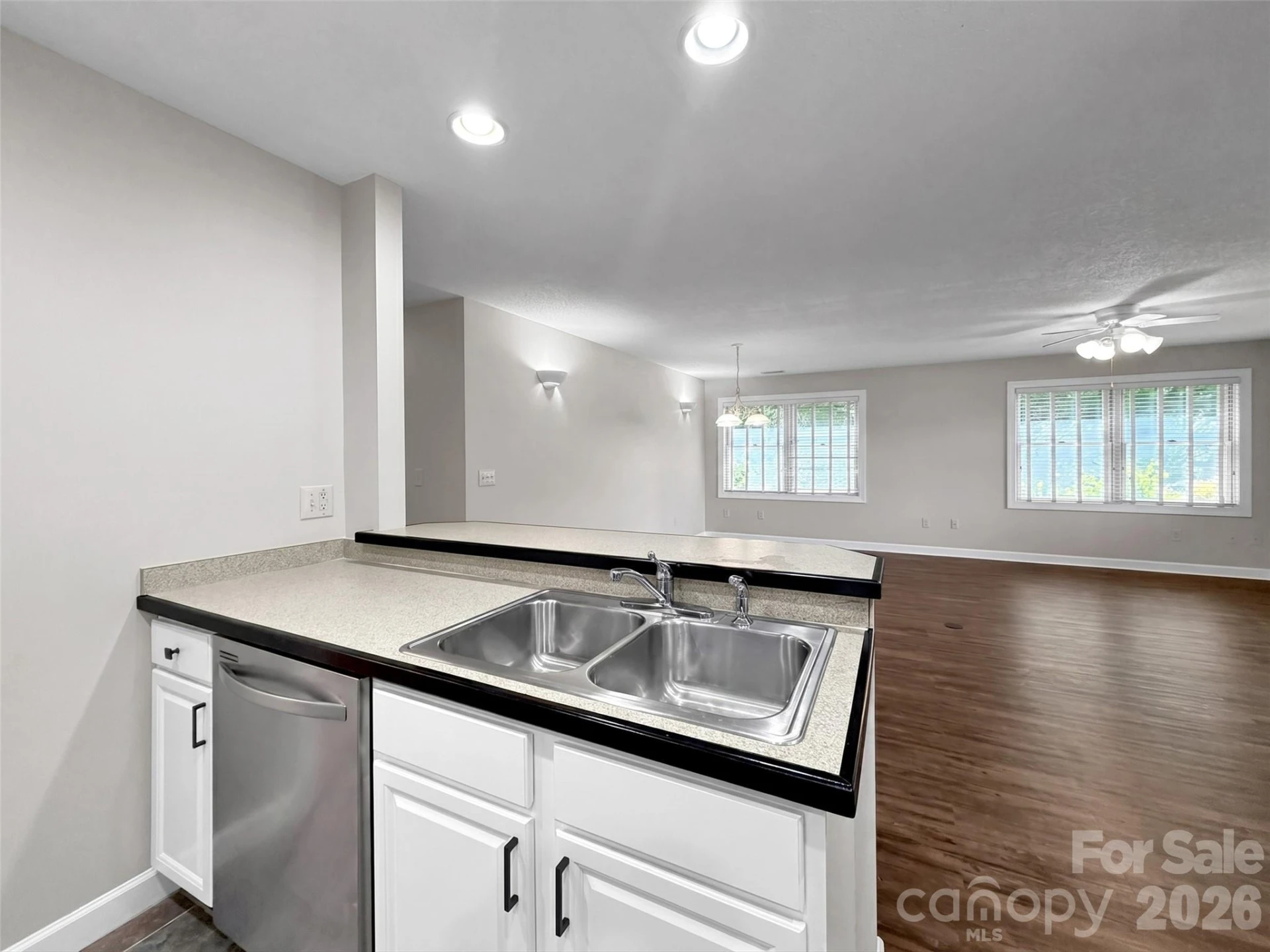 1465 Lakeshore Drive #B-2 - Photo 17