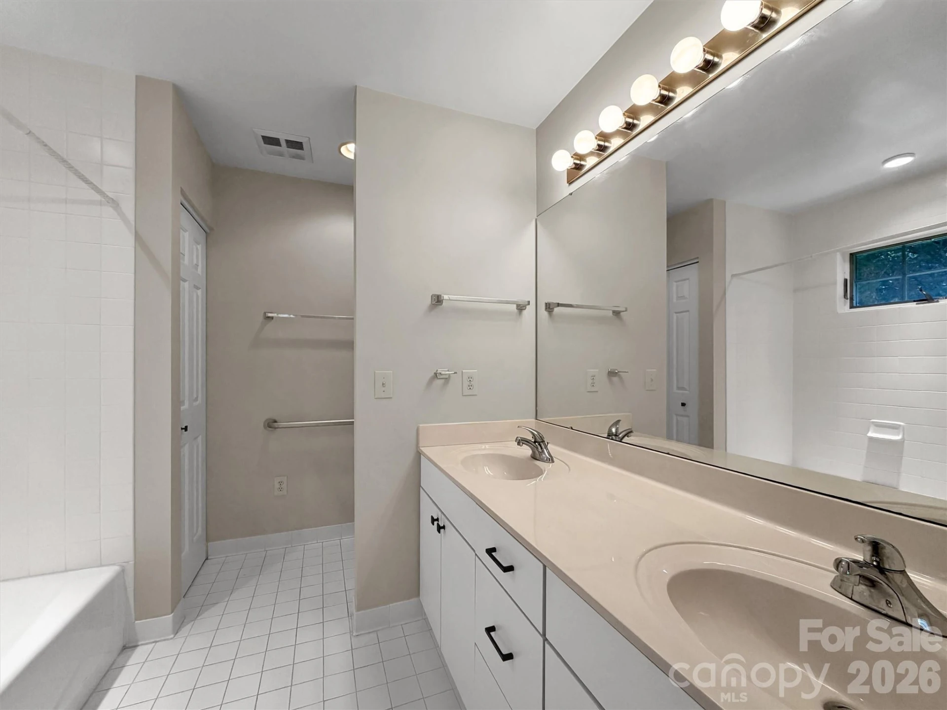 1465 Lakeshore Drive #B-2 - Photo 22