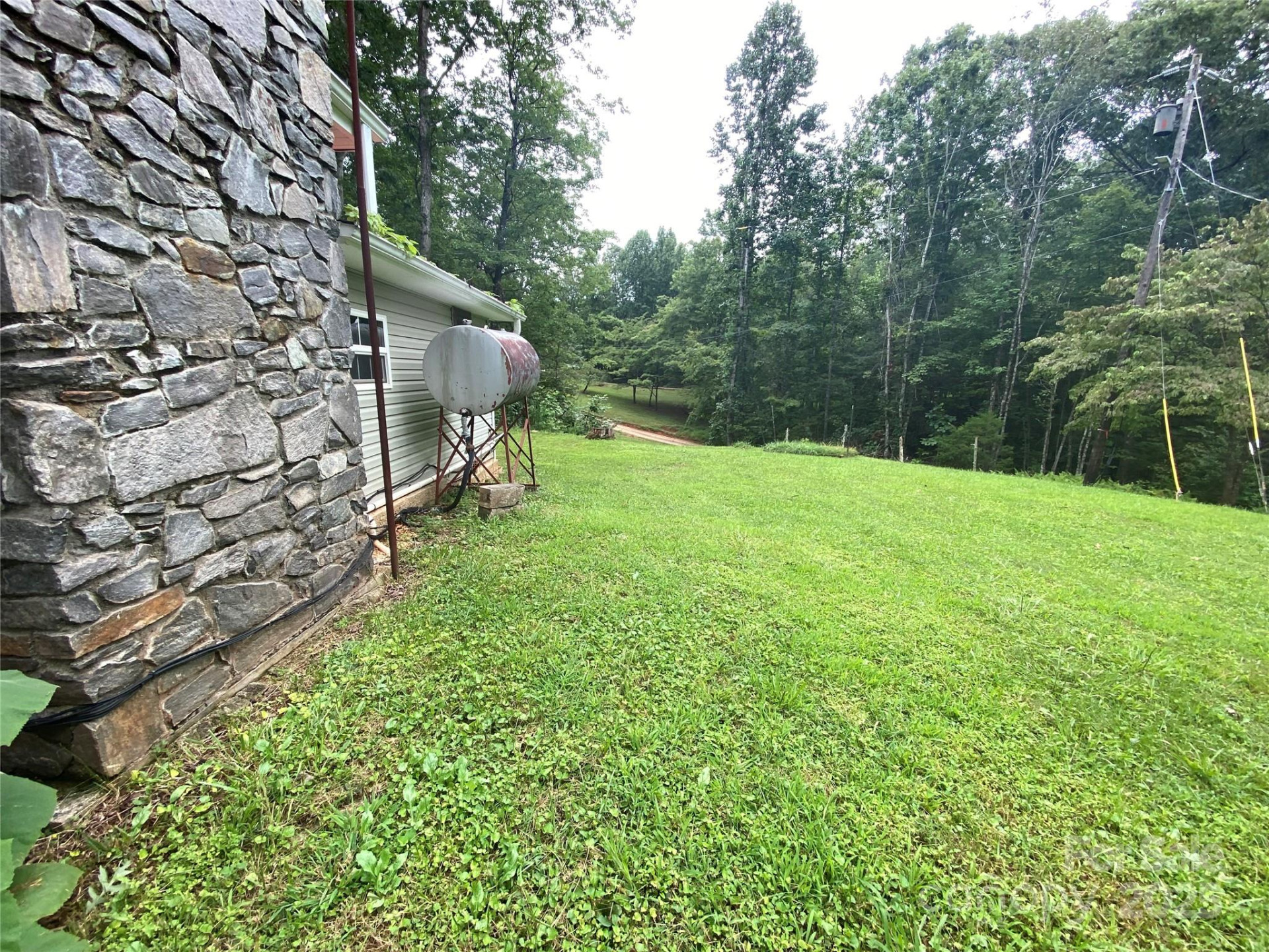 1215 Payne Road - Photo 4